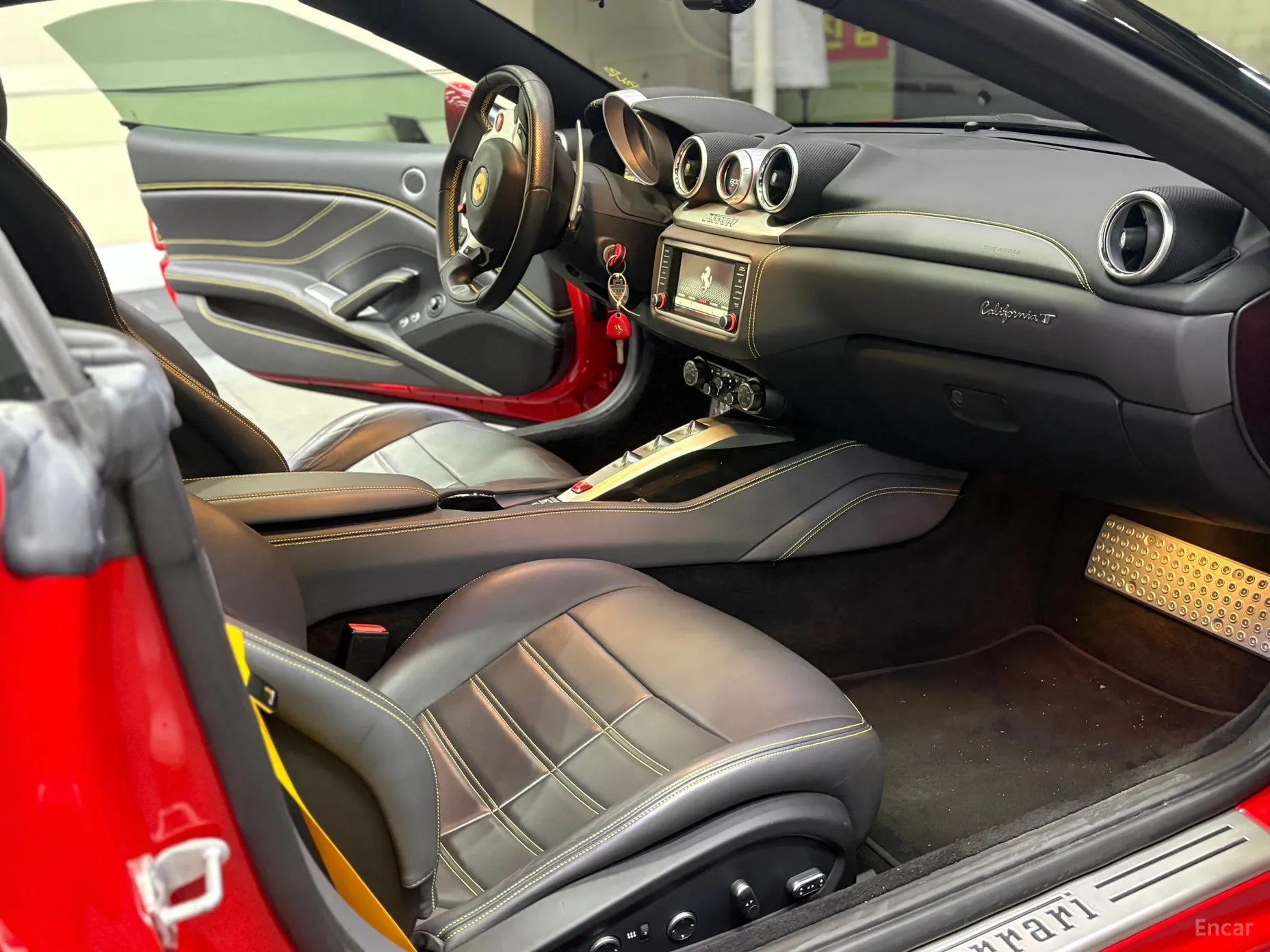 Ferrari California превью 20