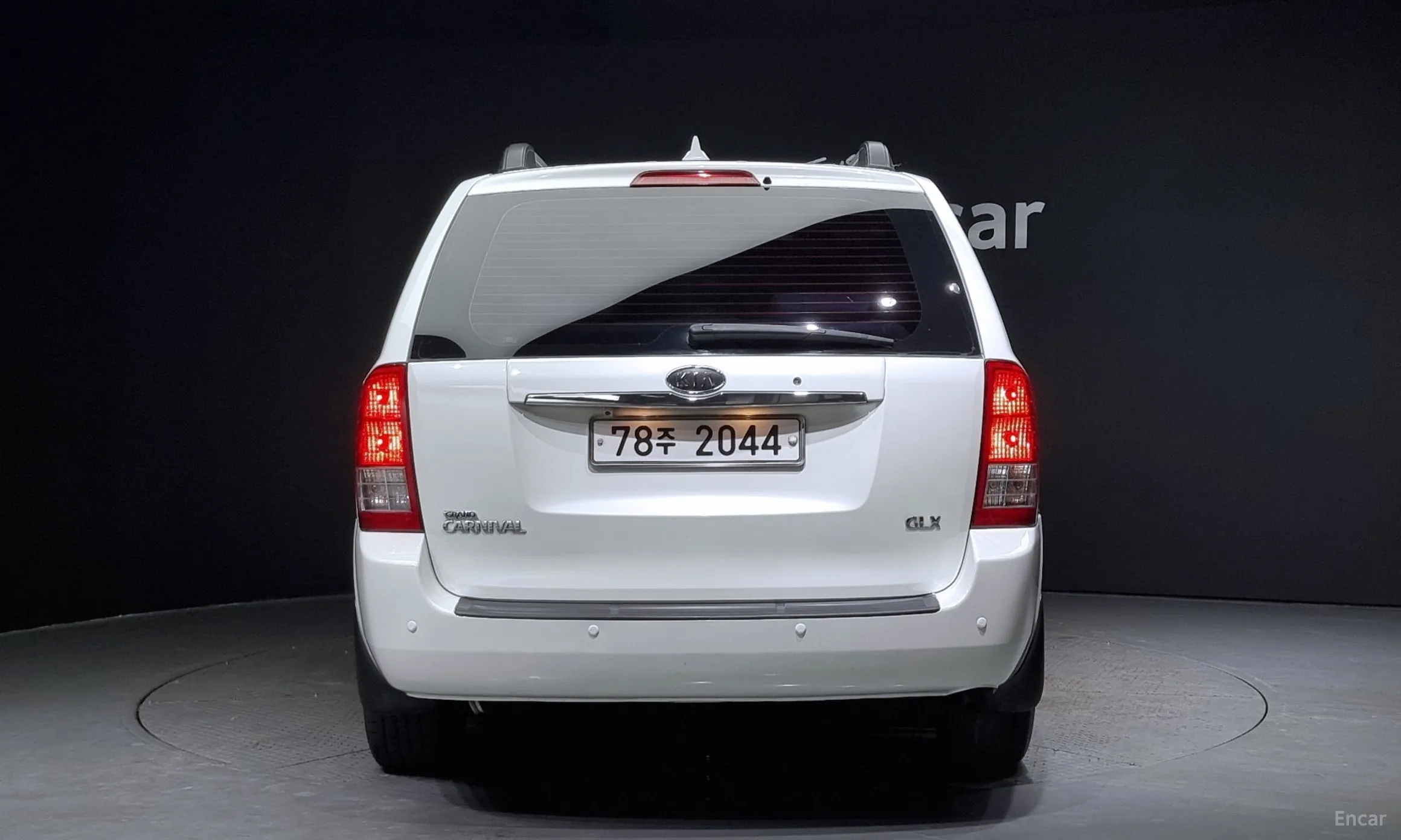 Kia Grand Carnival превью 3