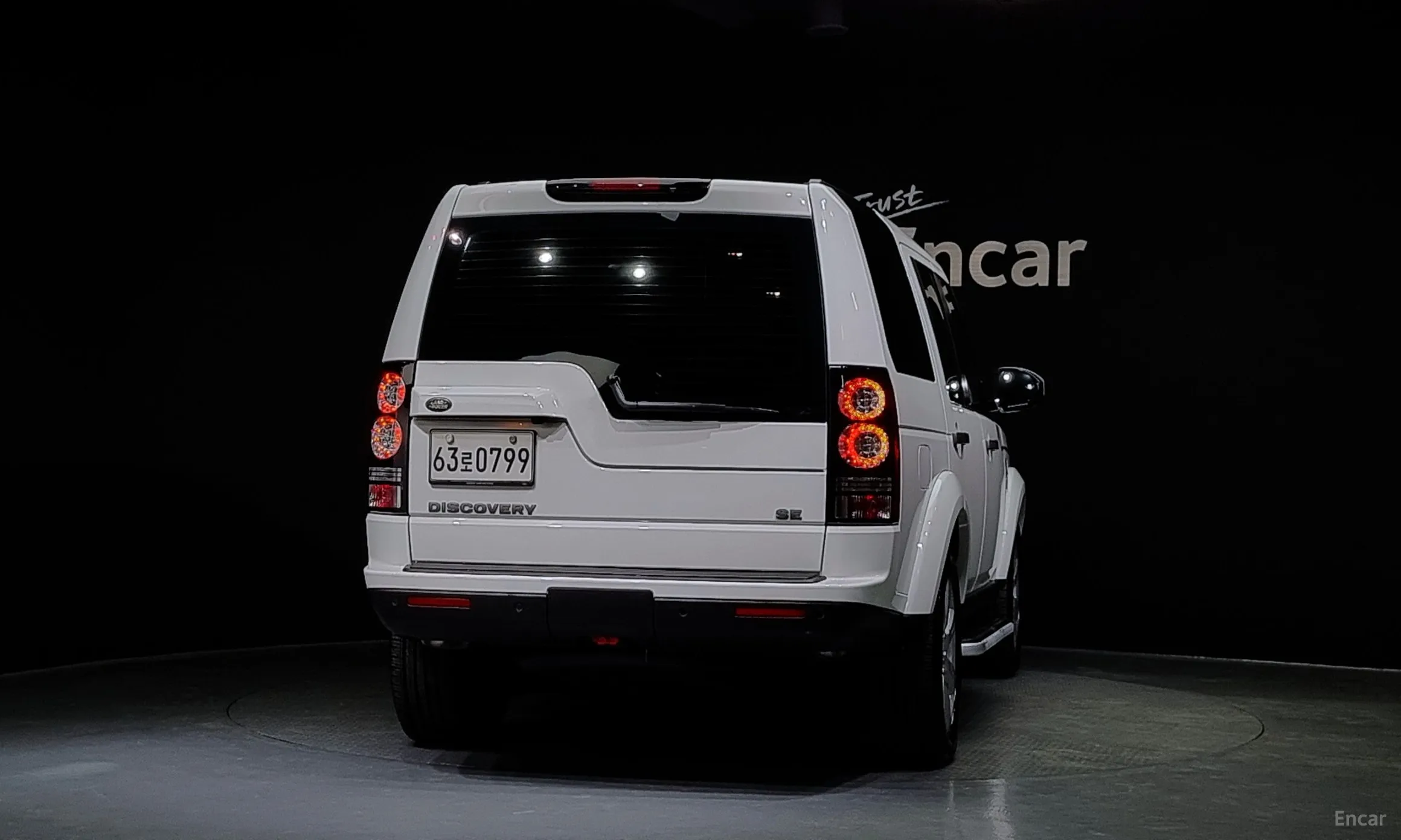 Land Rover Discovery 4 превью 3