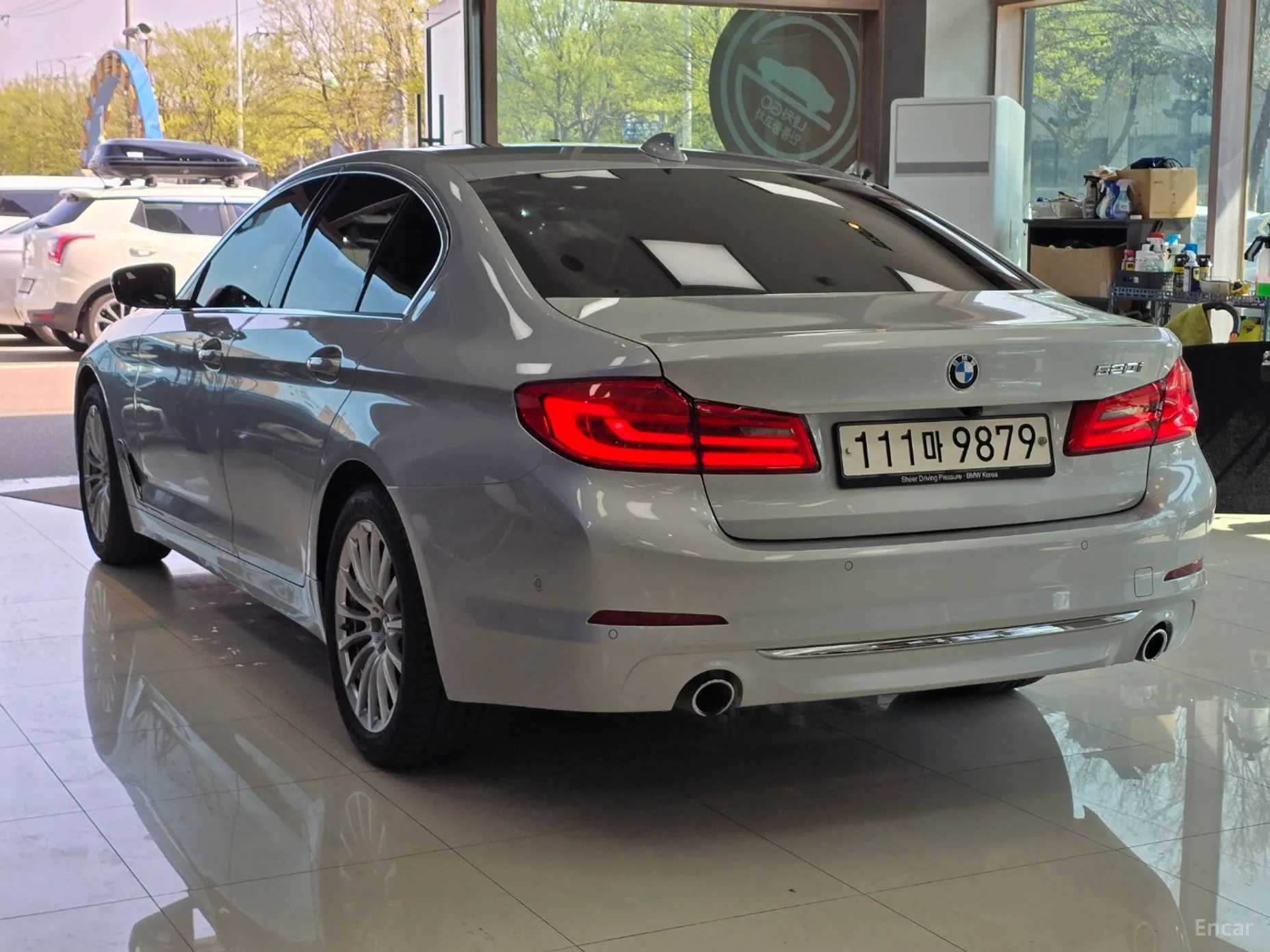 BMW 5 Series (G30) превью 3