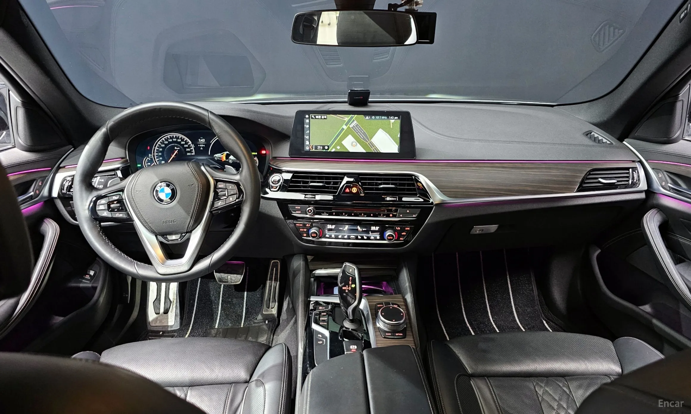 BMW 5 Series (G30) превью 4