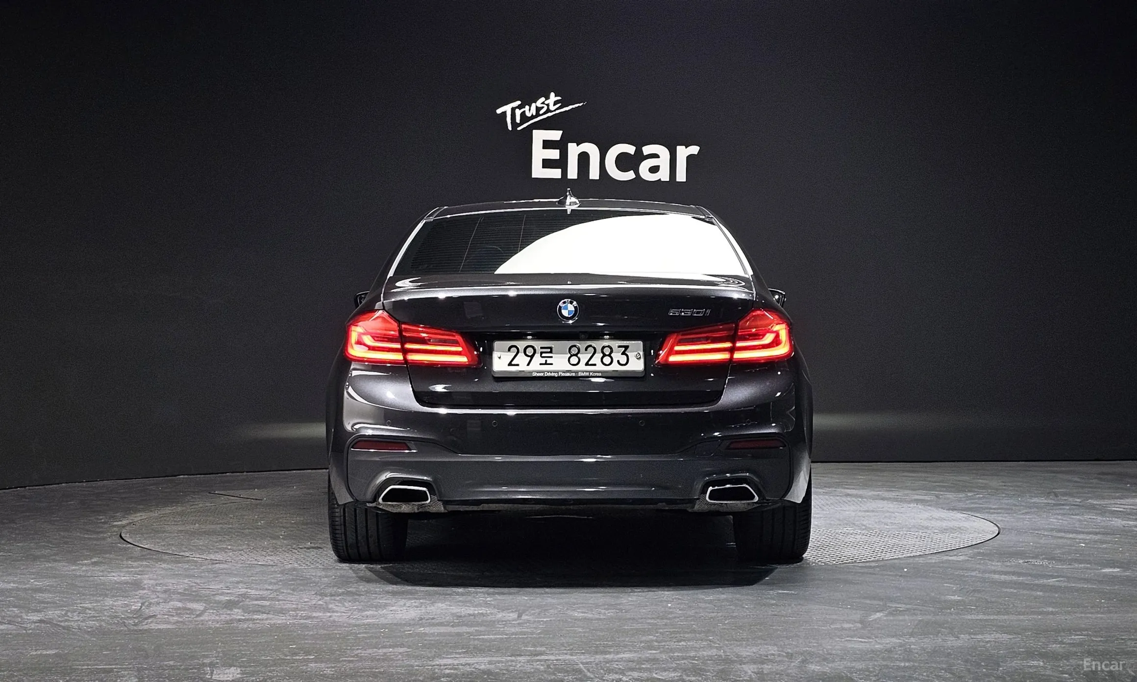 BMW 5 Series (G30) превью 3
