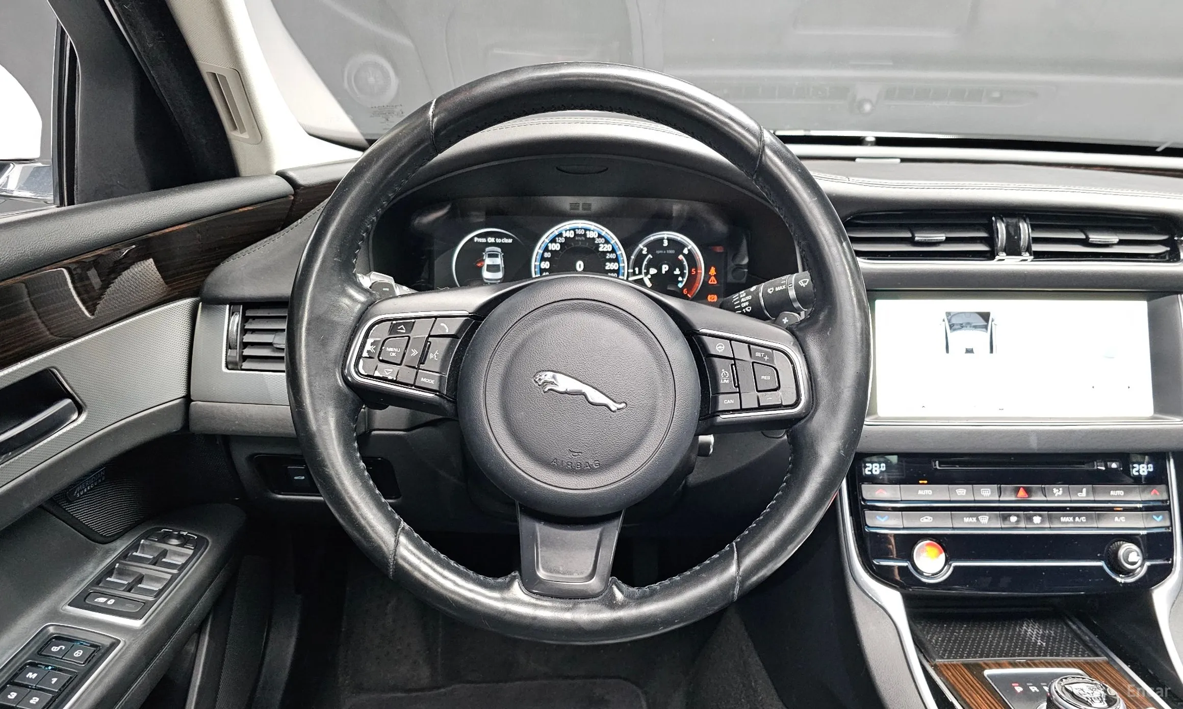 Jaguar XF (x260) превью 13