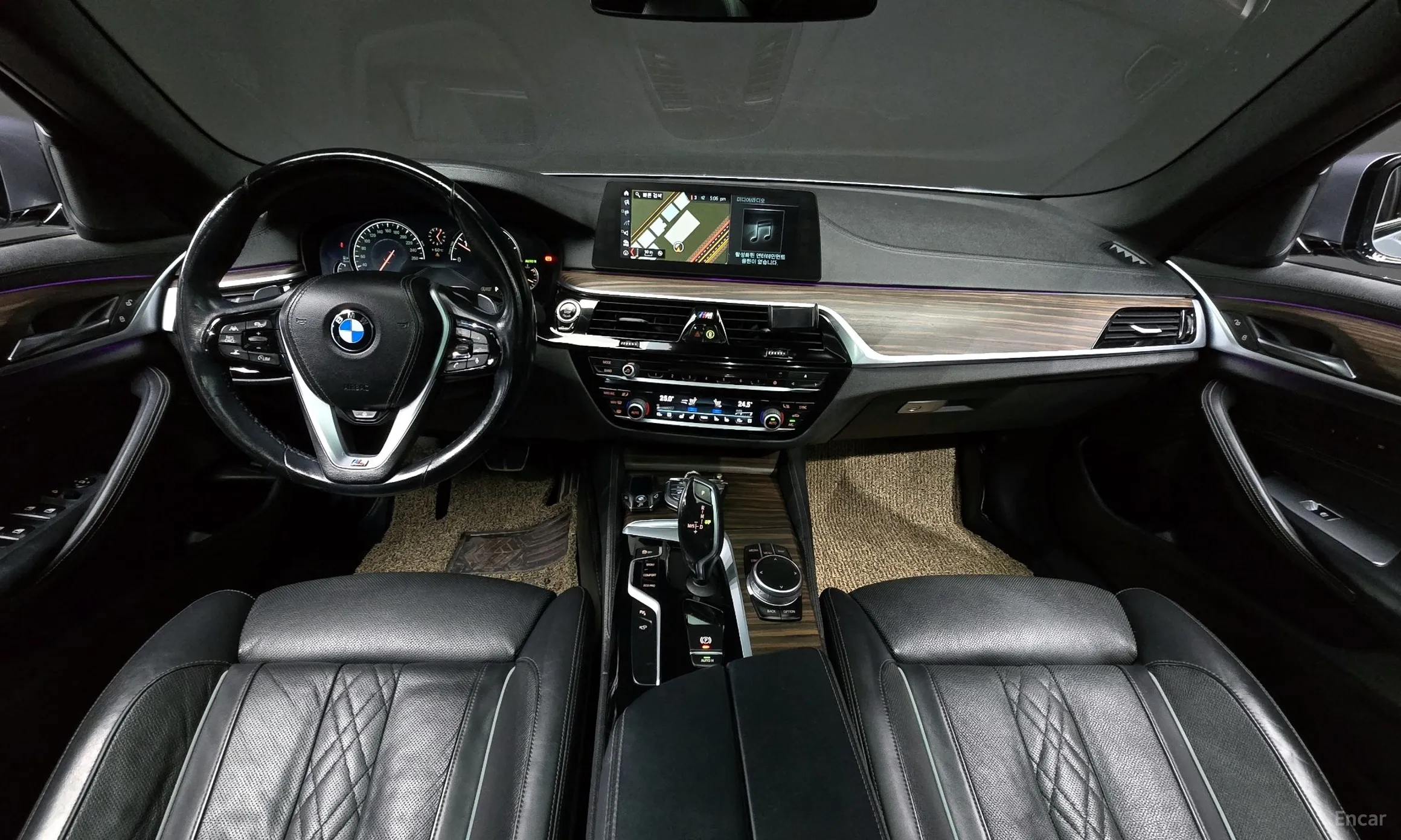 BMW 5 Series (G30) превью 4