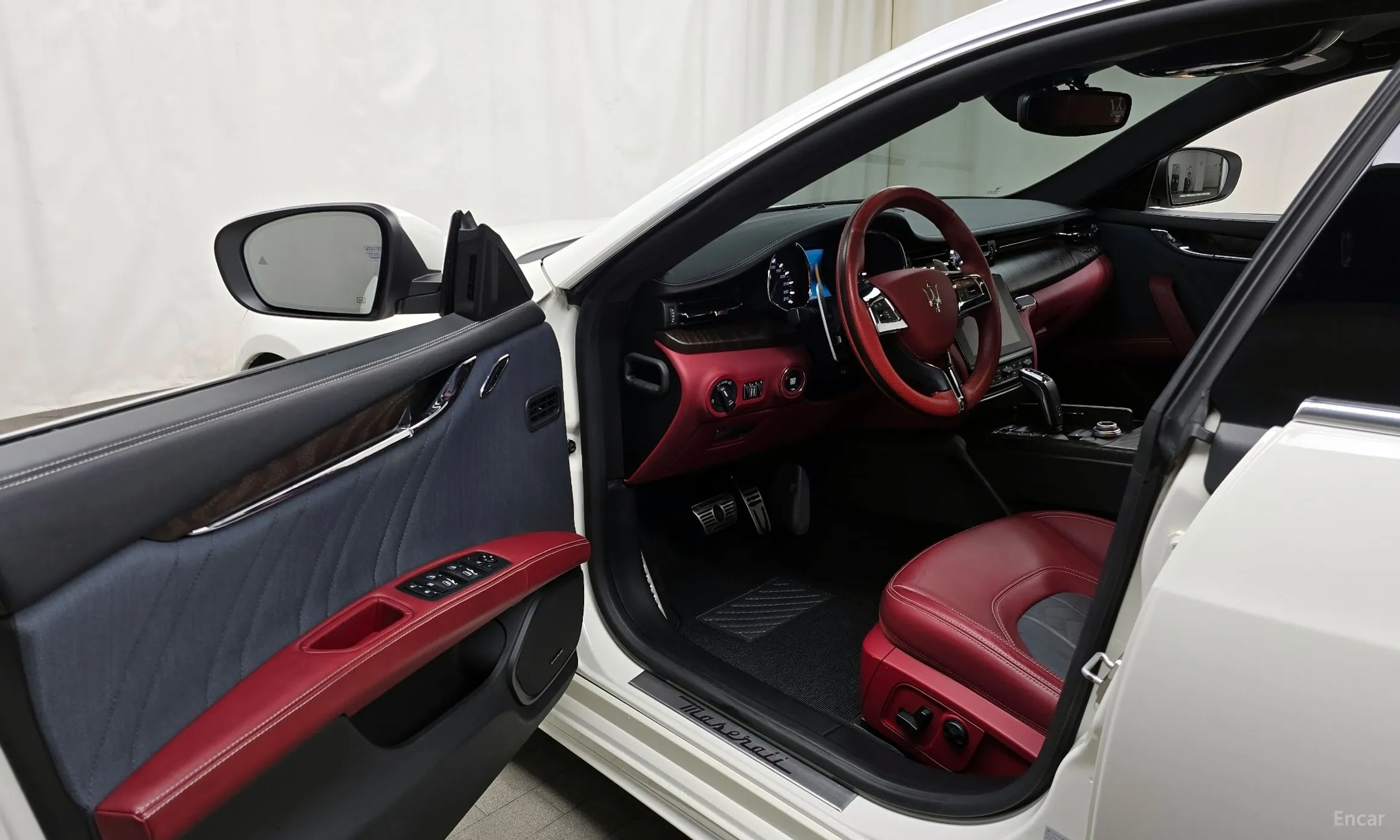 Maserati Quattroporte превью 11