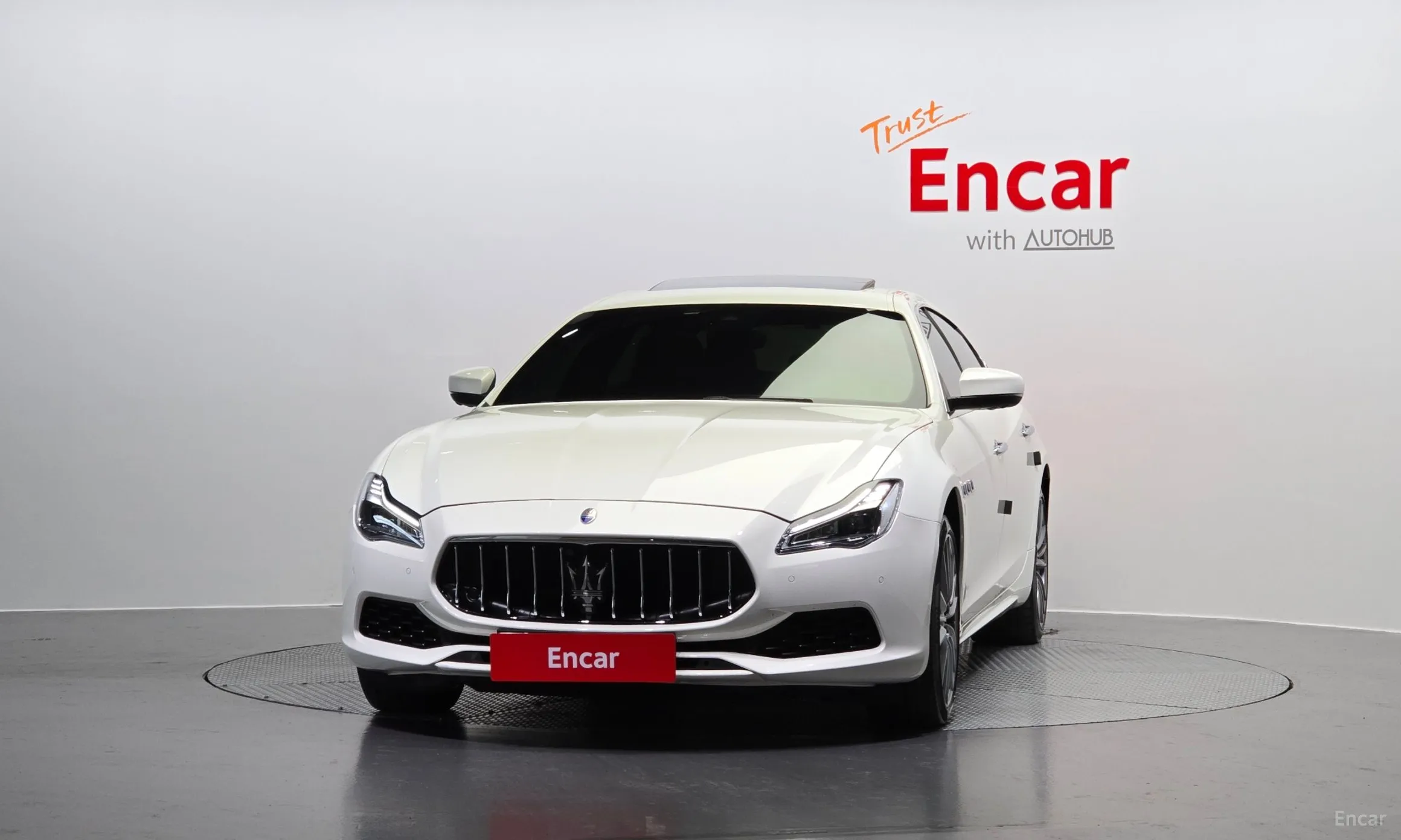Maserati Quattroporte превью 3