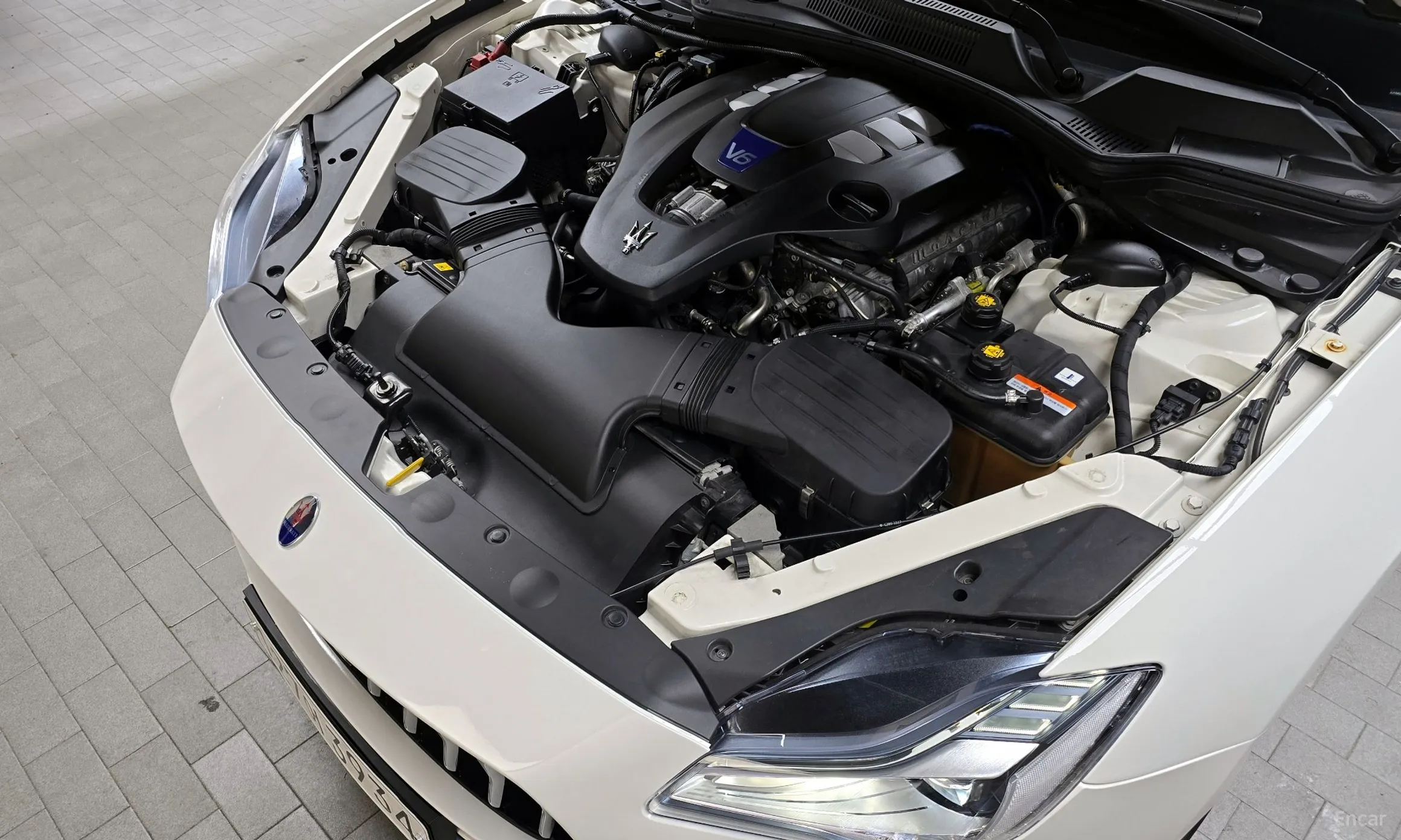 Maserati Quattroporte превью 6