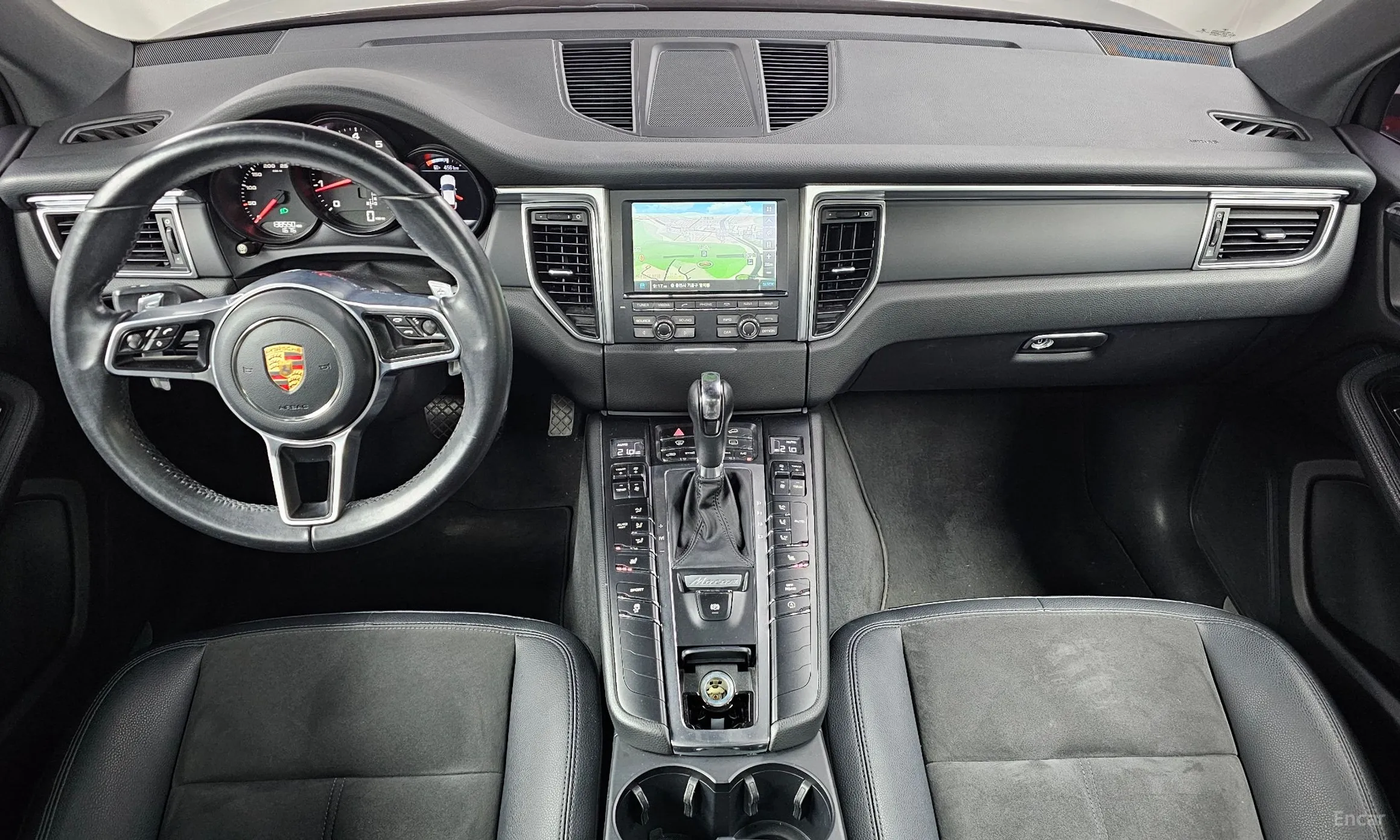 Porsche Macan превью 4