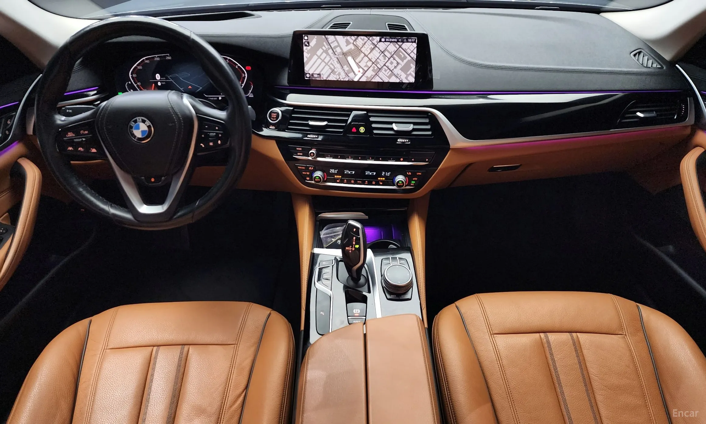 BMW 5 Series (G30) превью 4