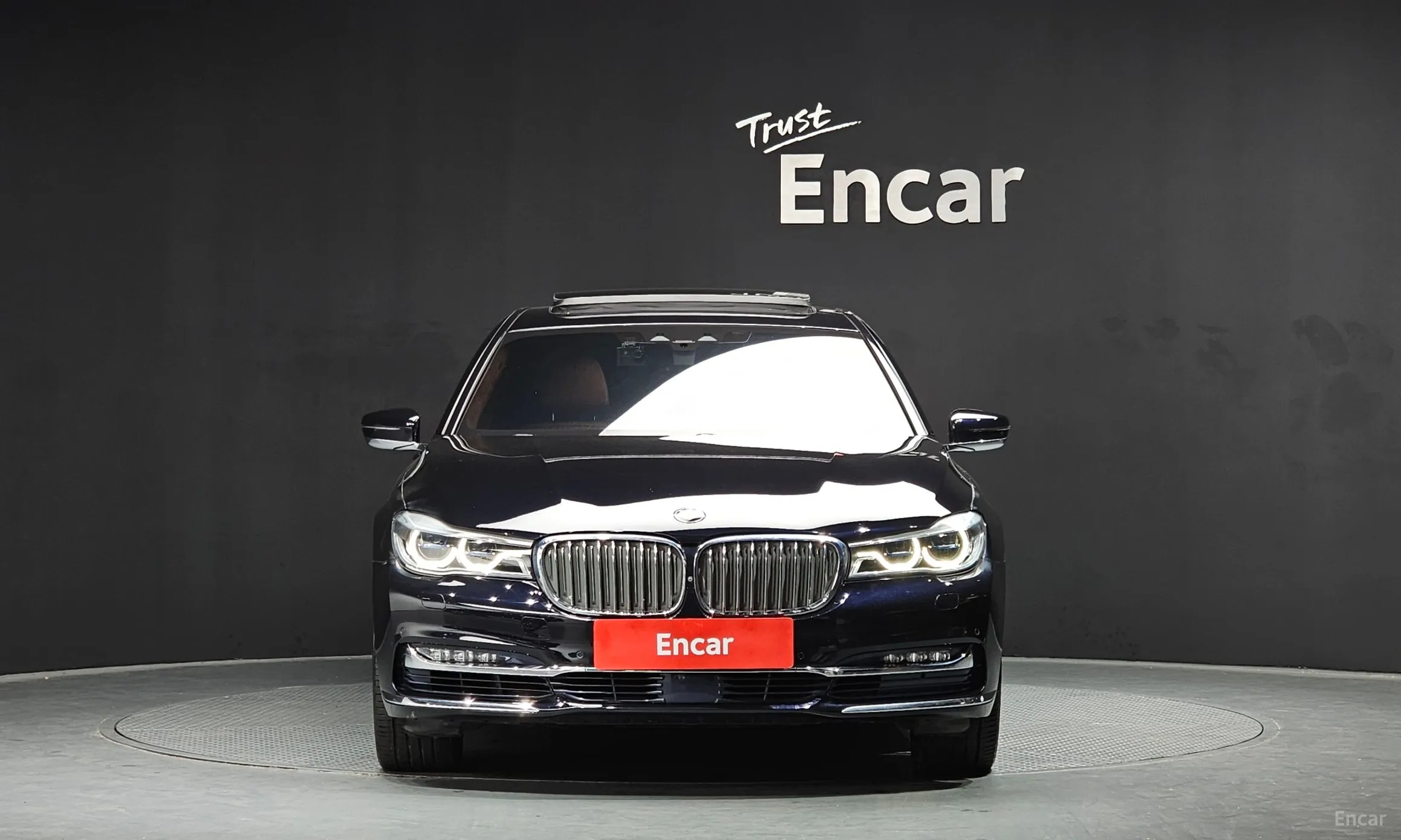 BMW 7 Series (G11) превью 2