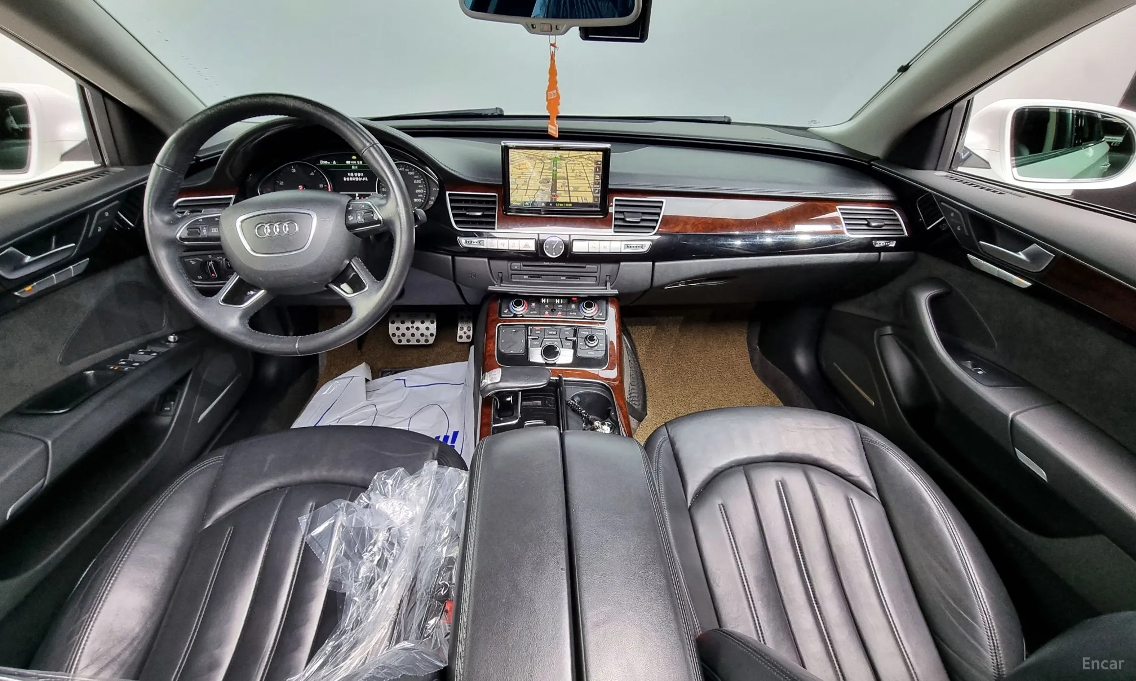 Audi New A8 превью 4