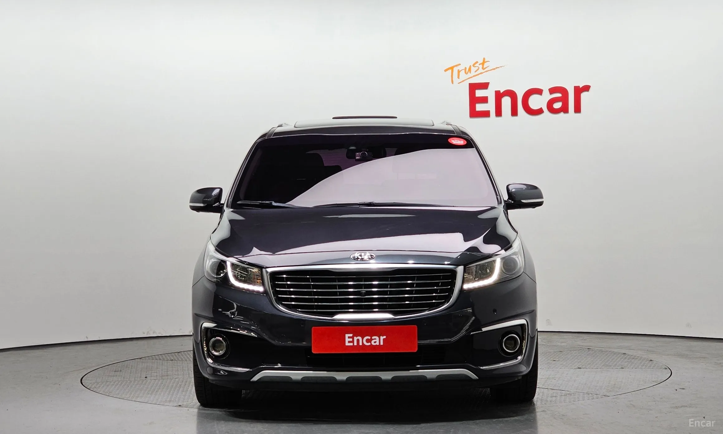Kia Carnival превью 2