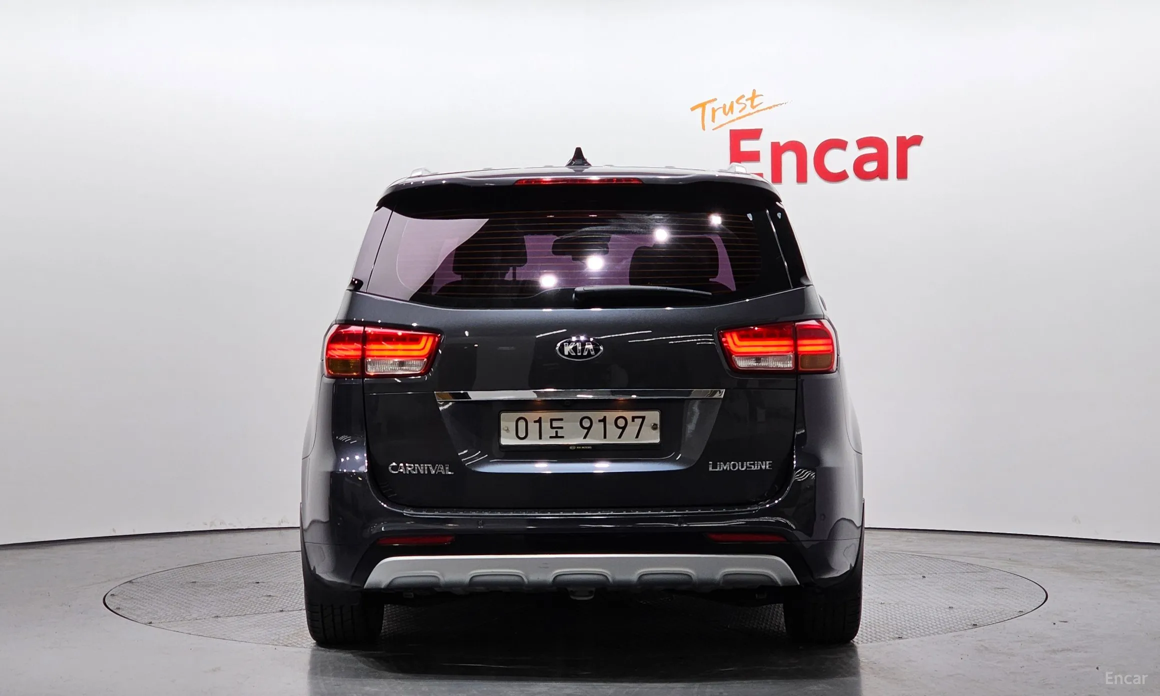 Kia Carnival превью 3