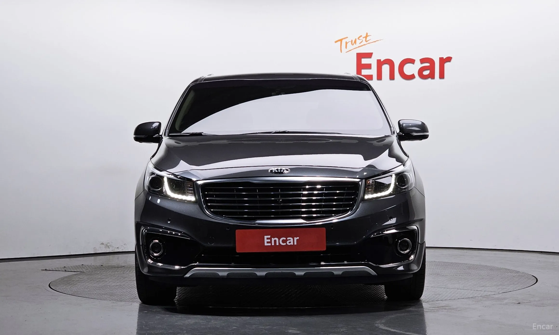 Kia Carnival превью 2