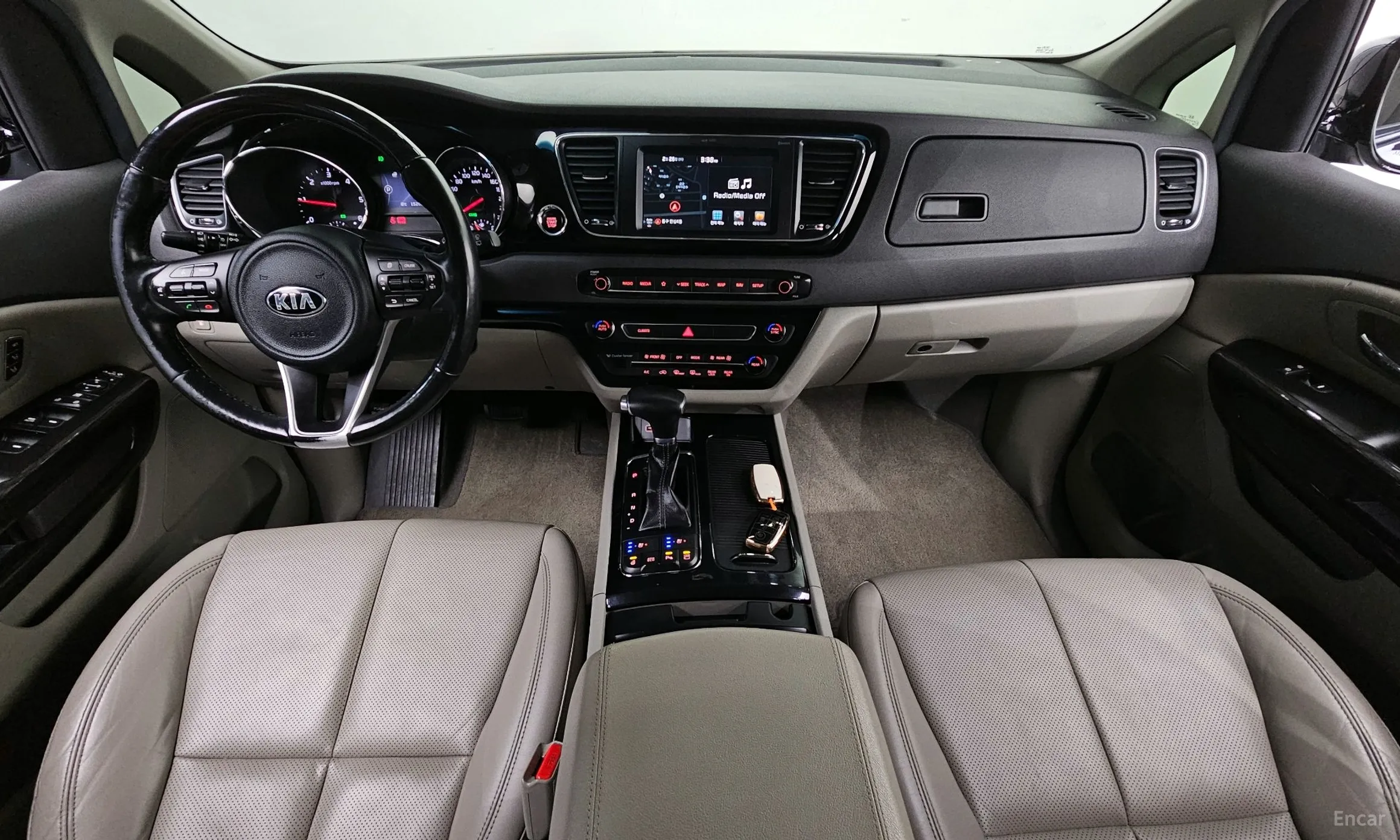 Kia Carnival превью 4