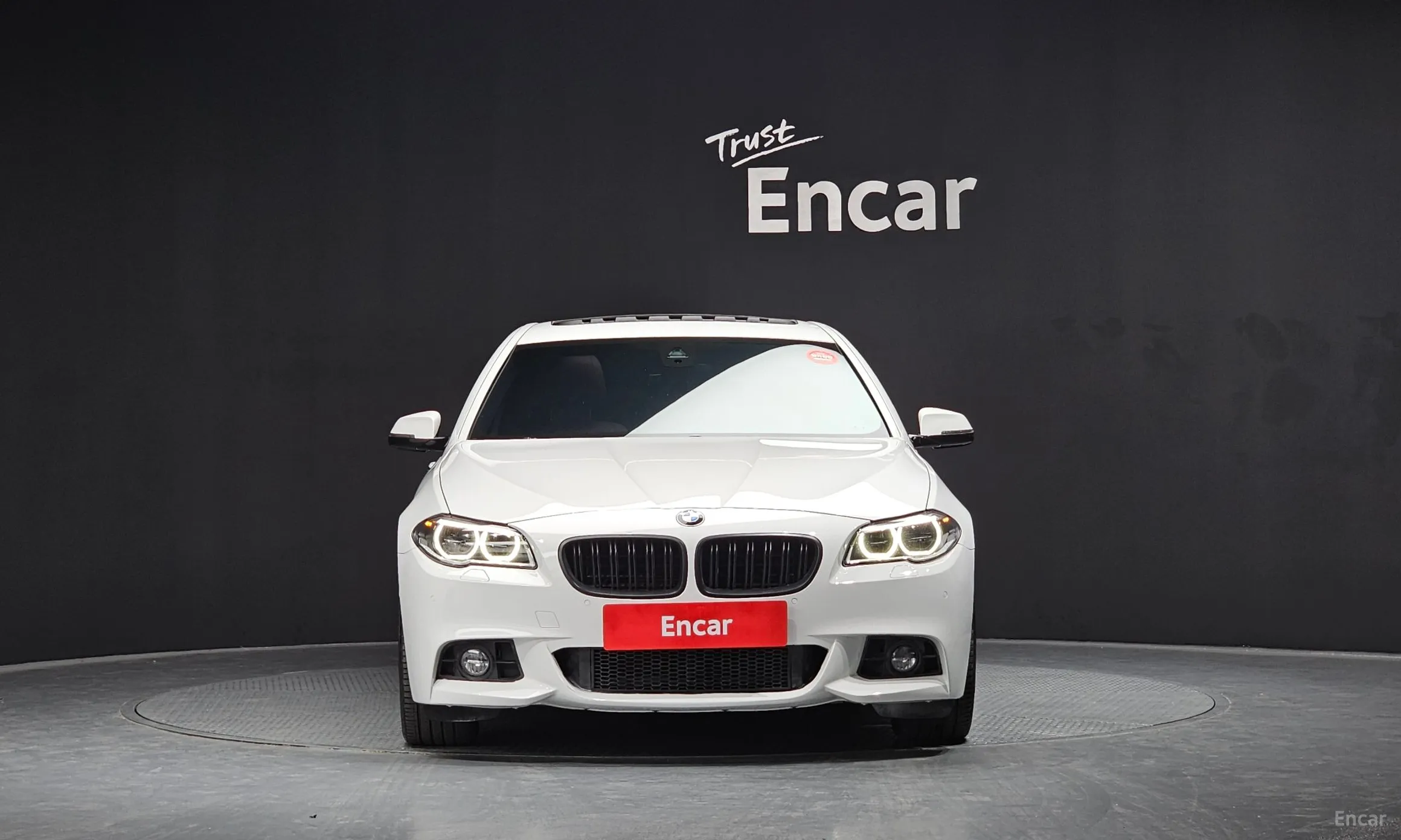BMW 5 Series (F10) превью 2