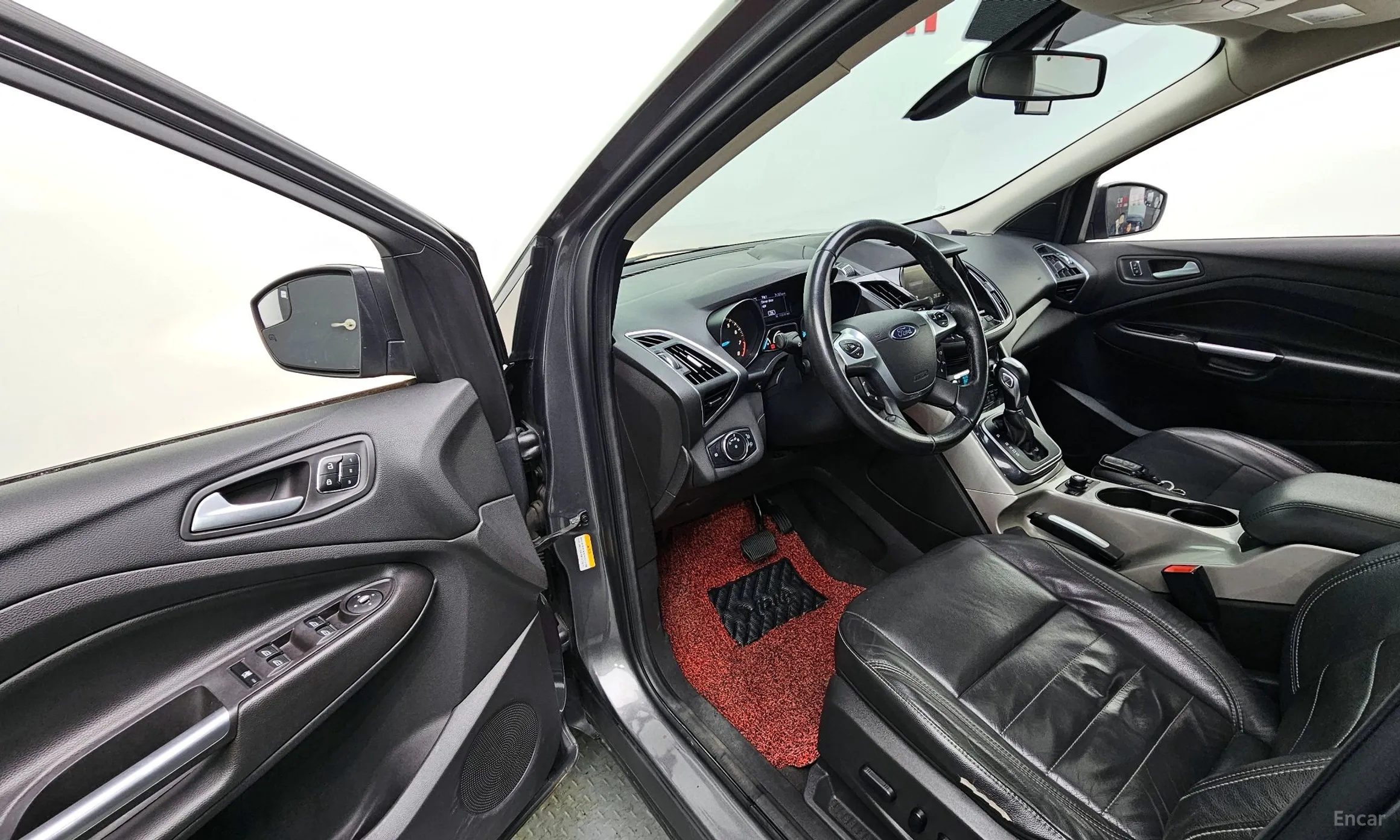 Ford Escape превью 10