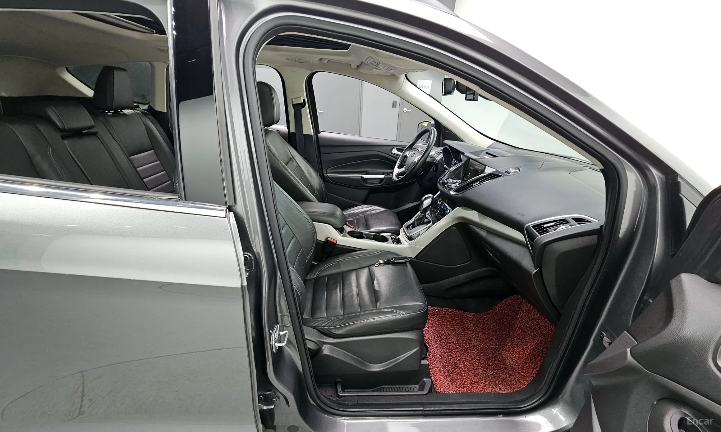 Ford Escape превью 12