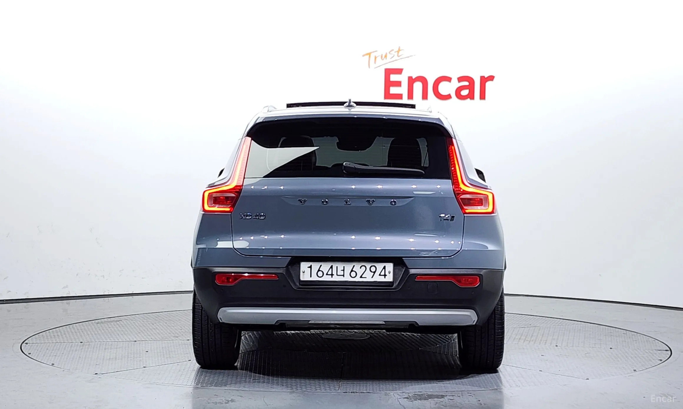 Volvo XC40 превью 4