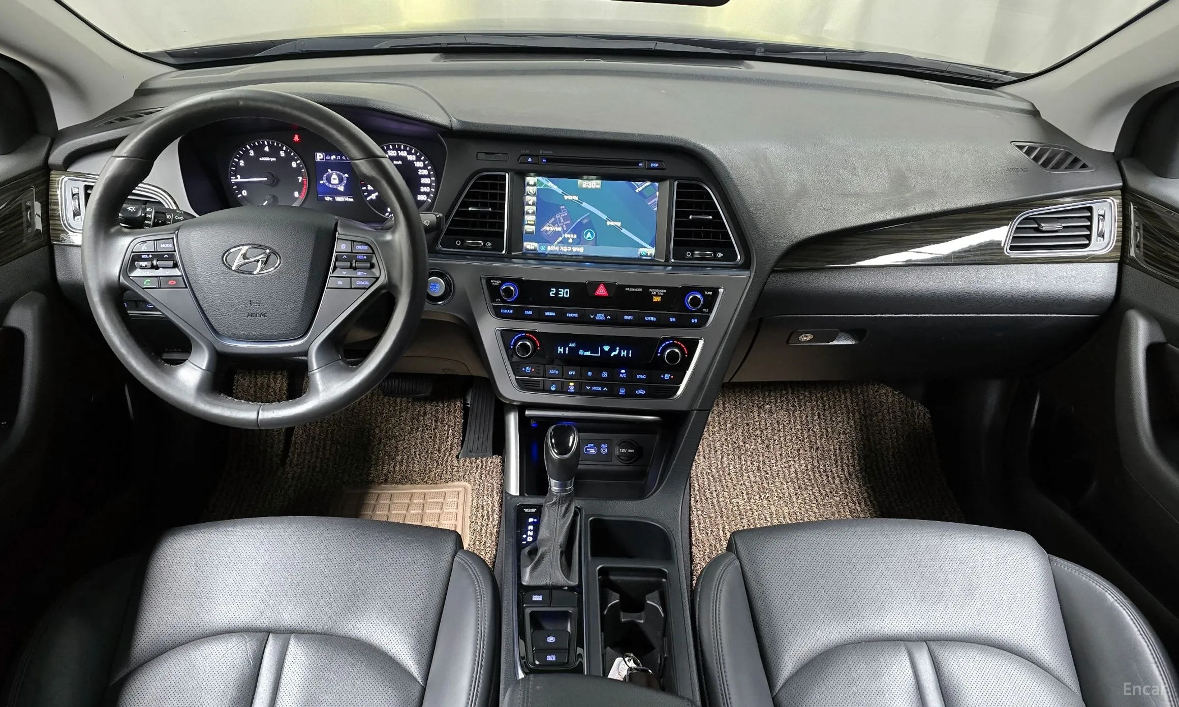 Hyundai LF Sonata превью 4