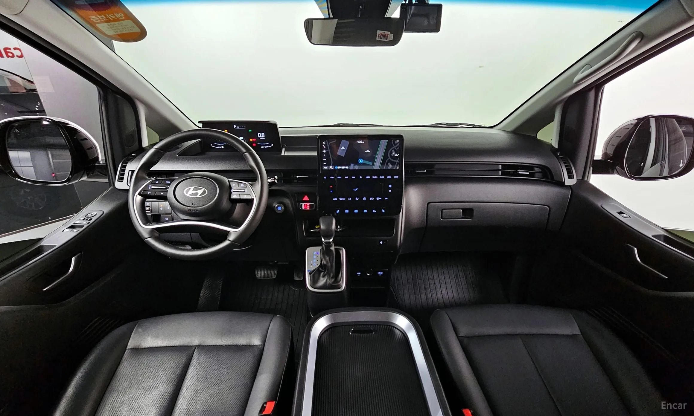 Hyundai Staria превью 4