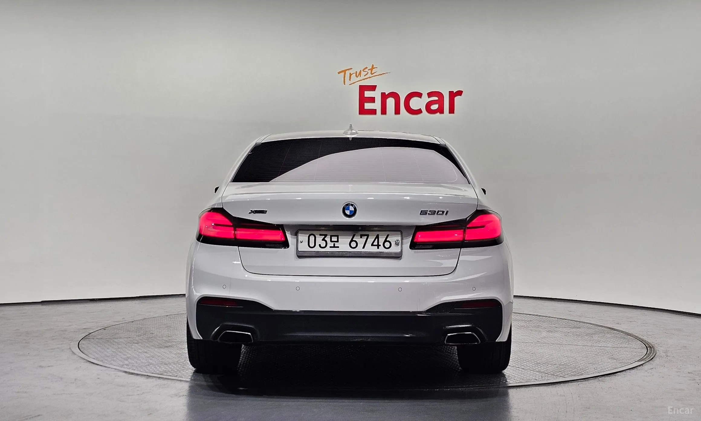 BMW 5 Series (G30) превью 3