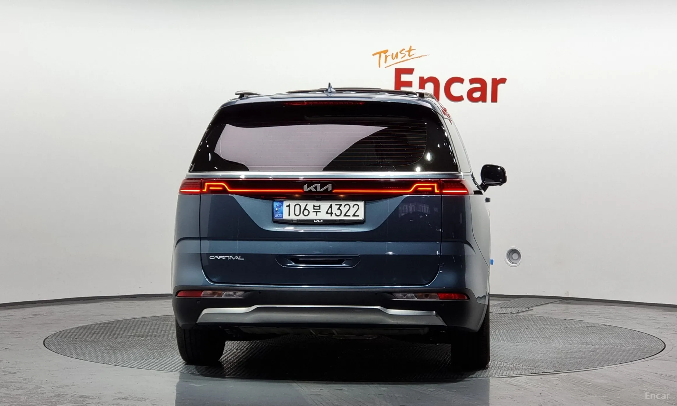 Kia Carnival Gen 4 превью 3