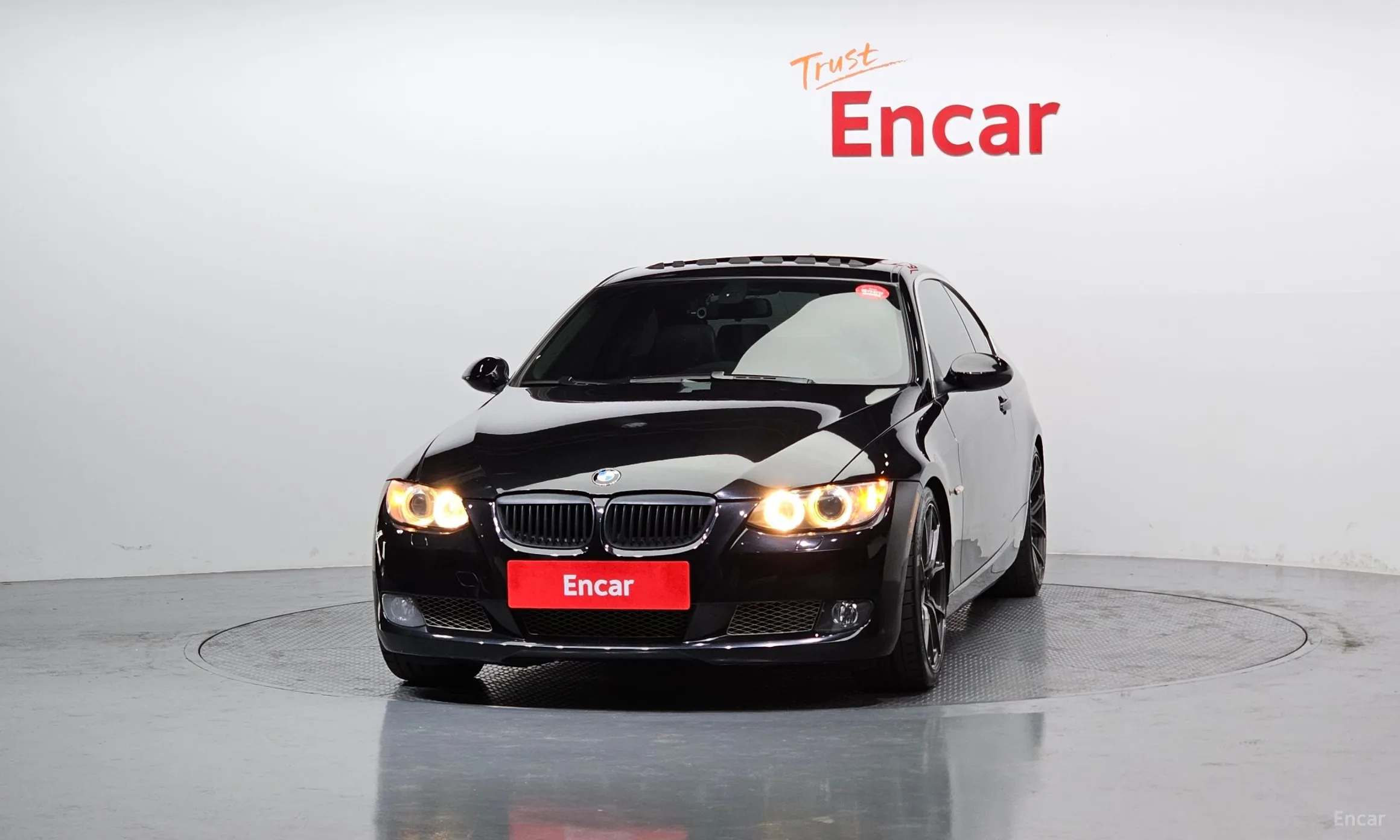 BMW 3 Series (E90) превью 2