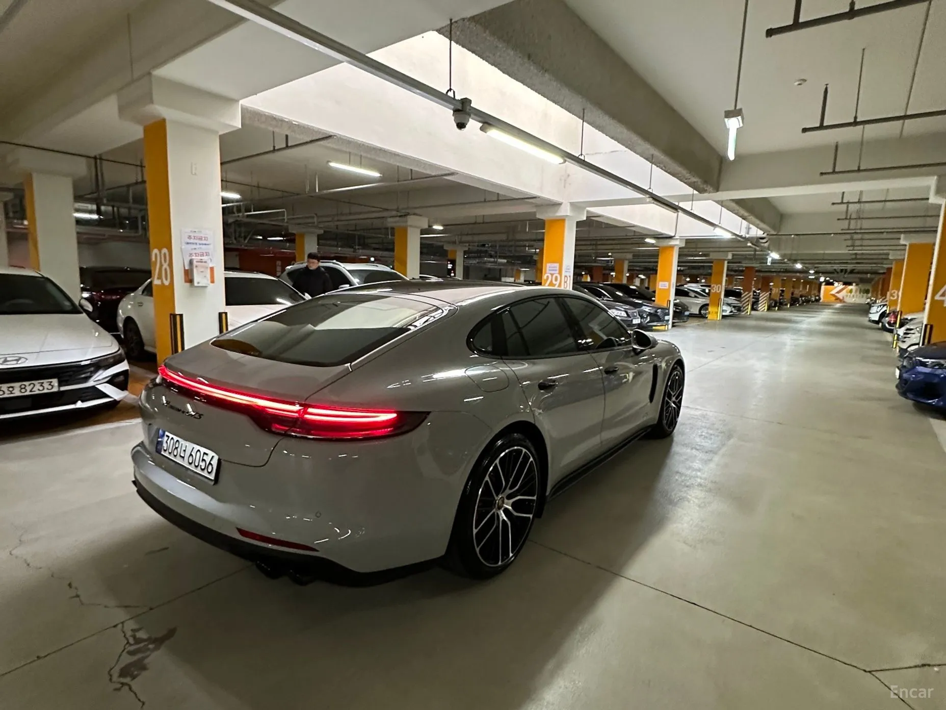 Porsche Panamera (971) превью 3