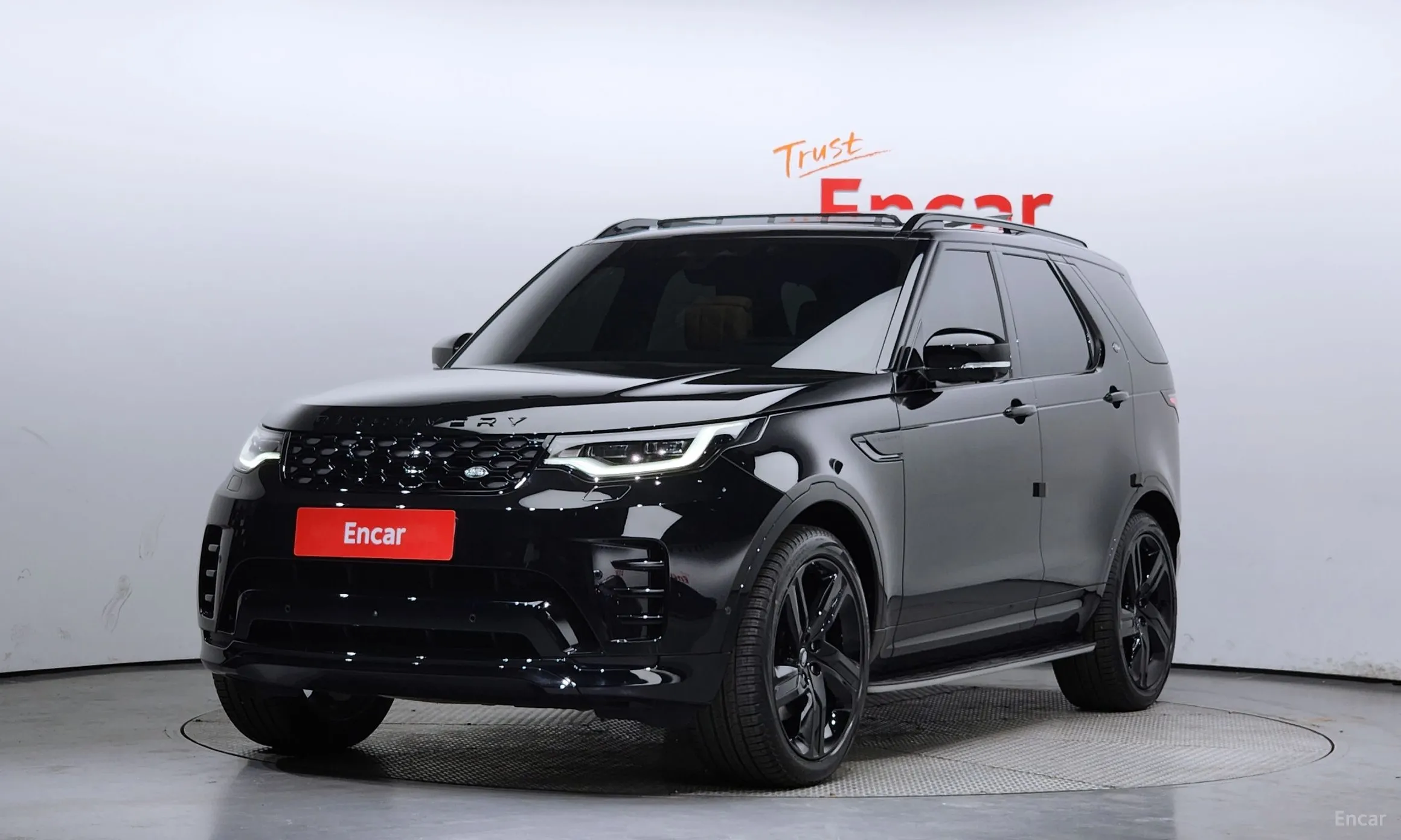 Land Rover Discovery 5