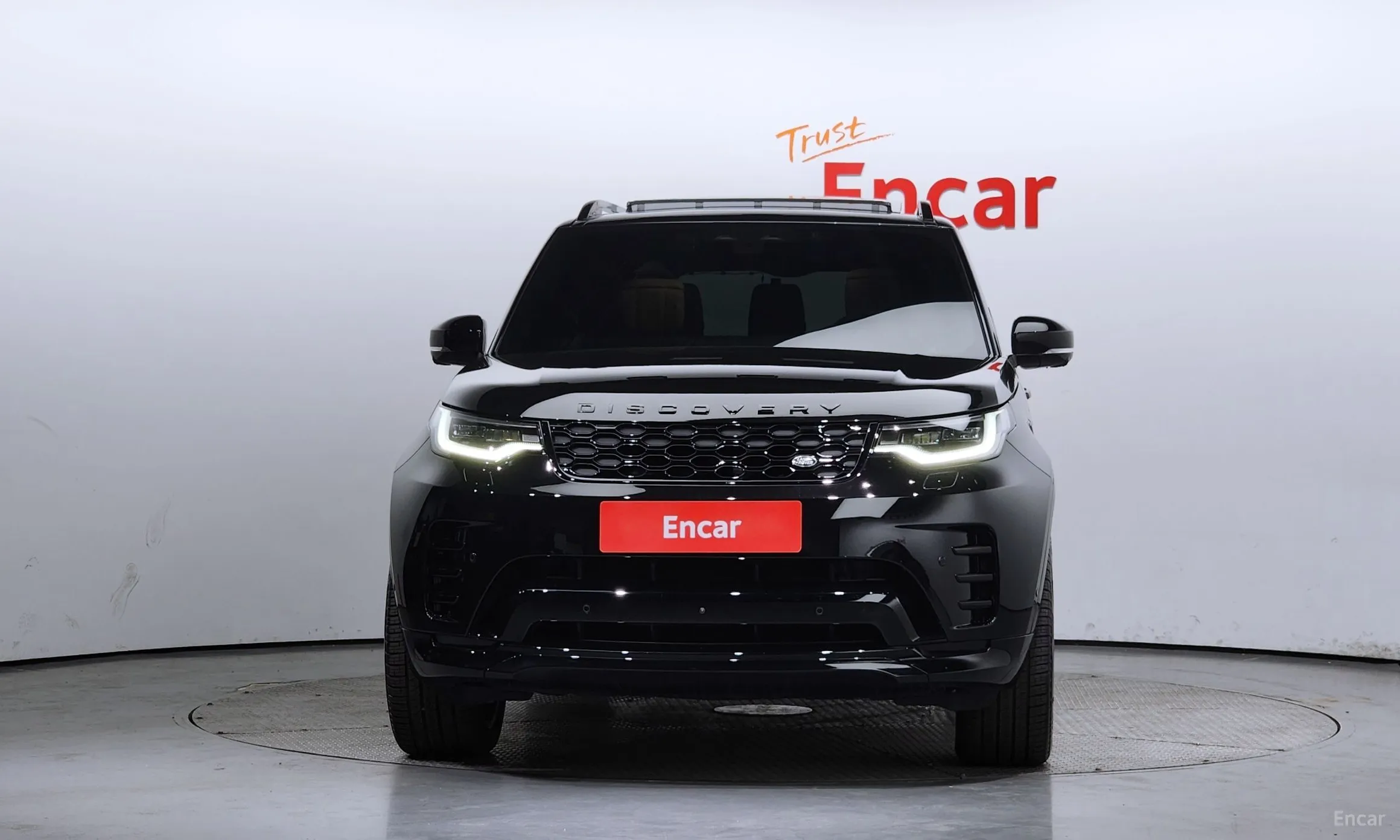 Land Rover Discovery 5