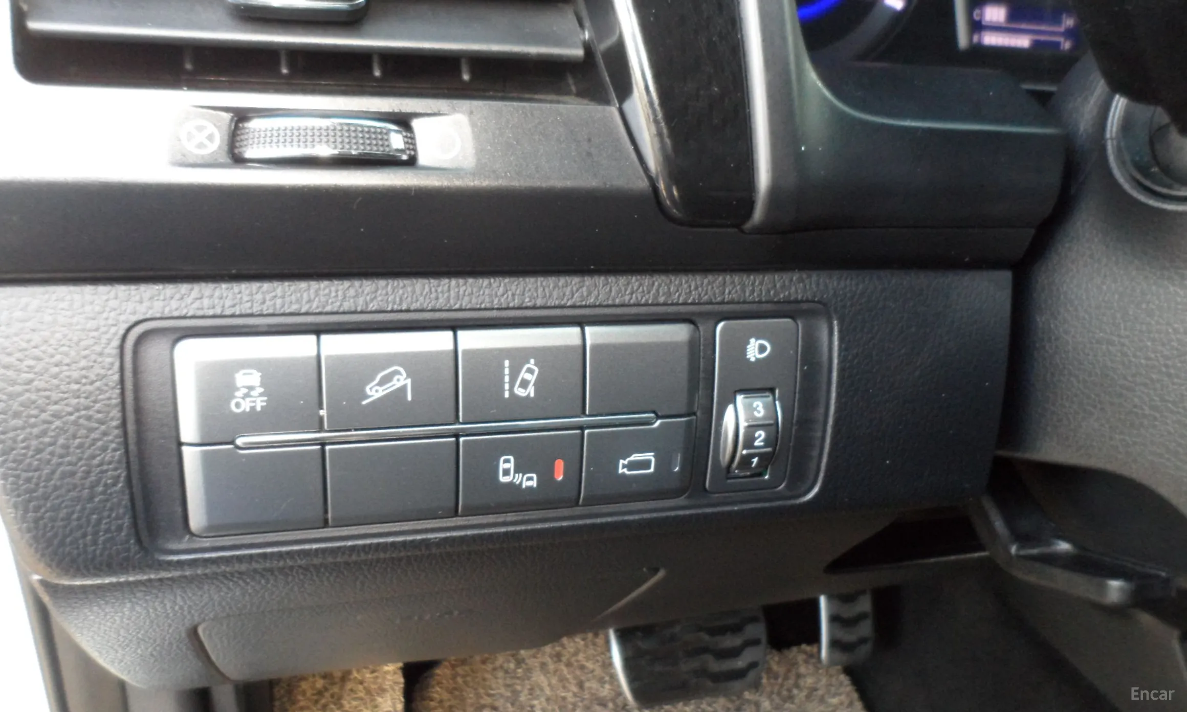 KG Mobility (SsangYong) Rexton Sports превью 11