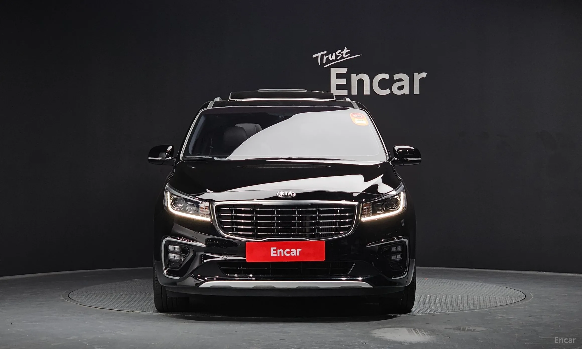 Kia Carnival превью 2