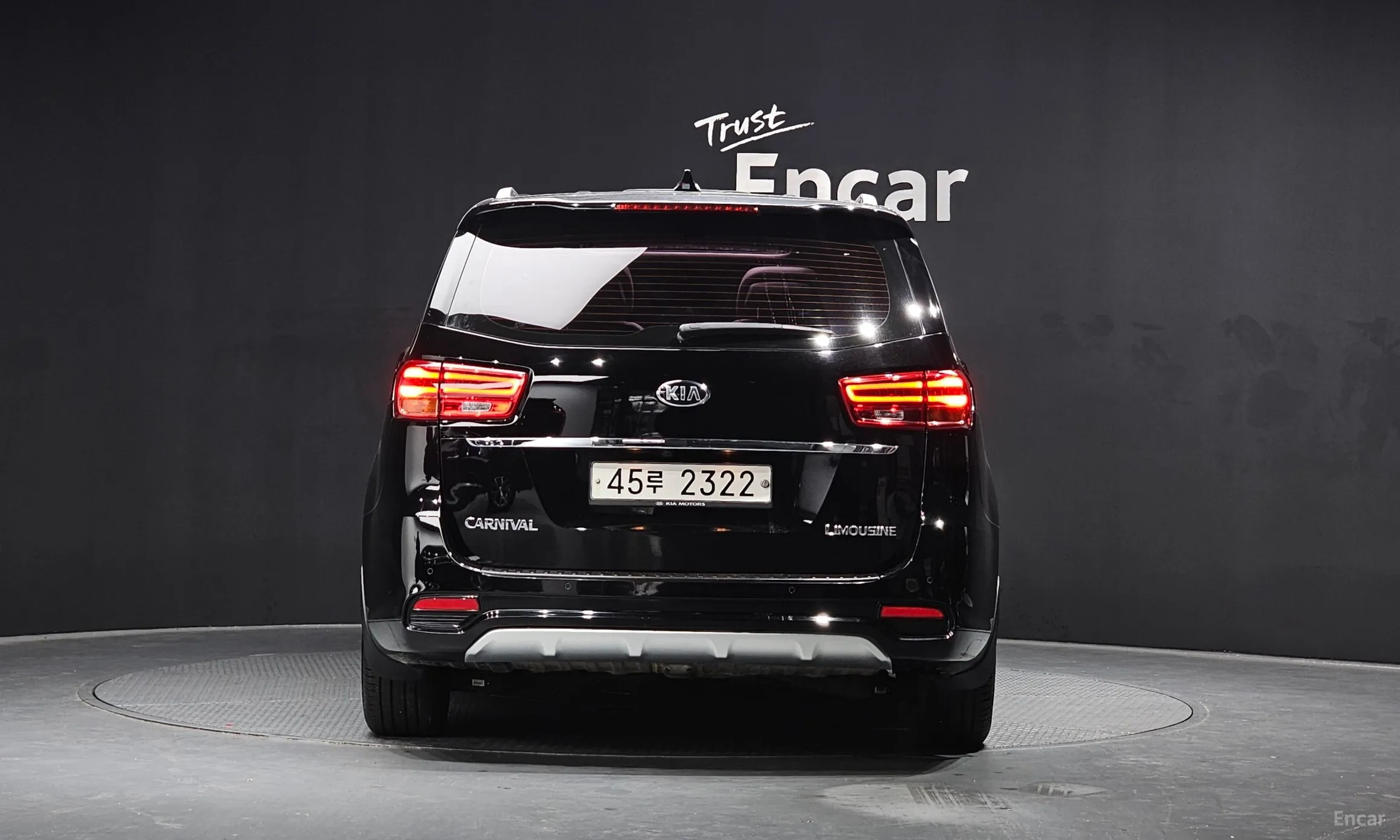 Kia Carnival превью 3