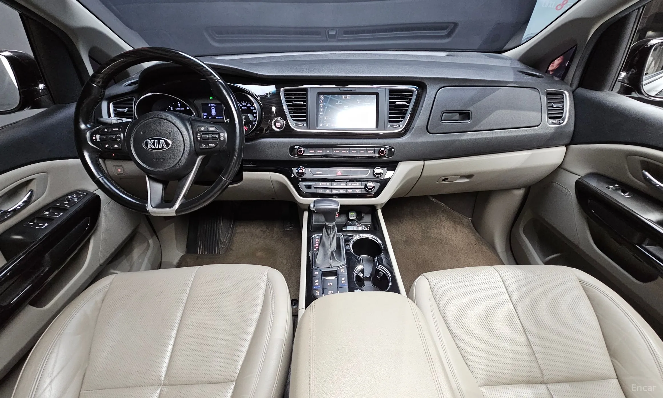 Kia Carnival превью 4
