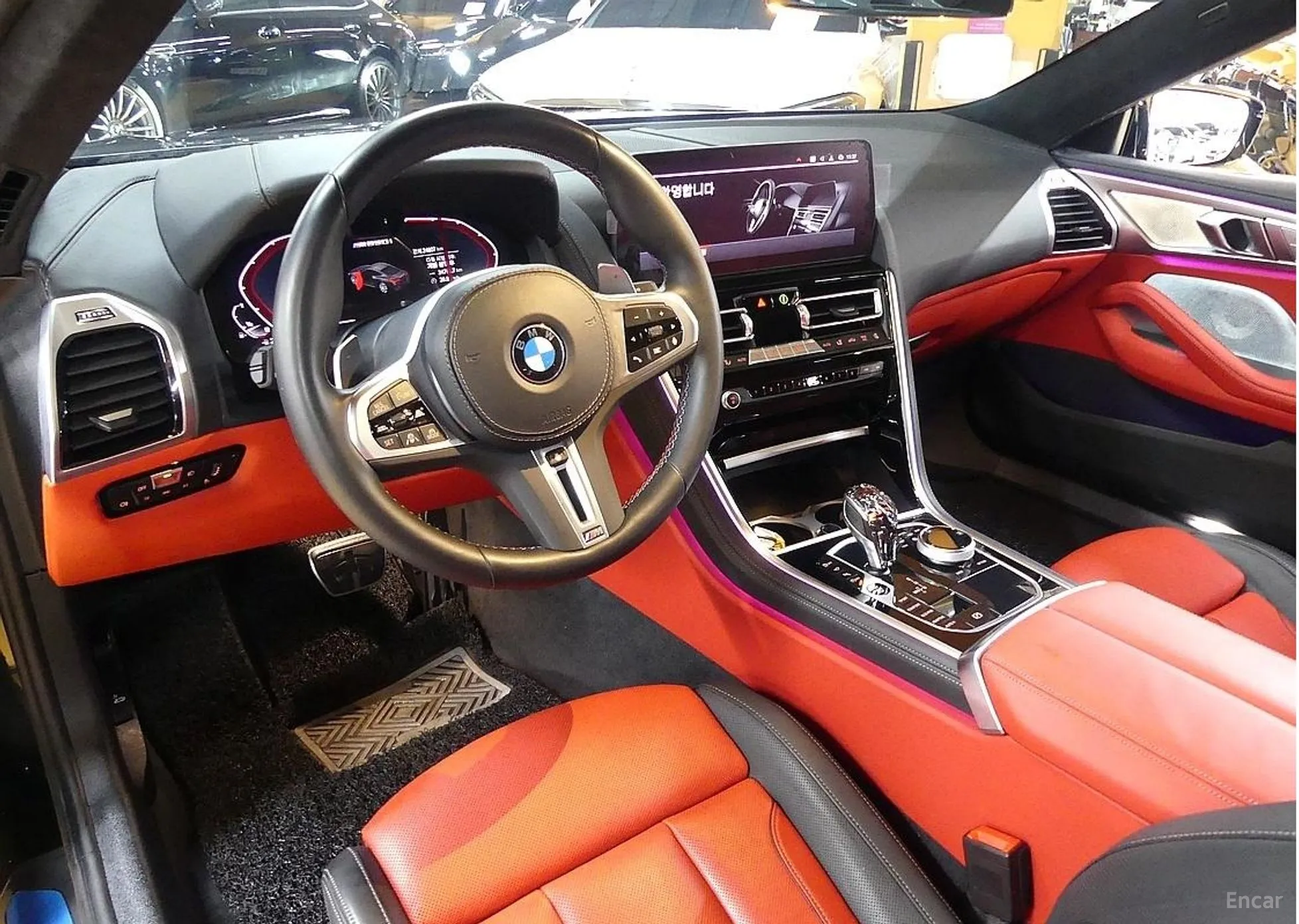 BMW 8-series (G15) превью 4