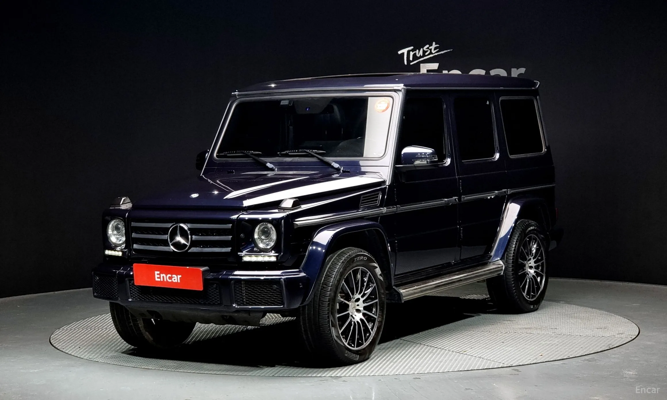 Mercedes Benz G-Class W463