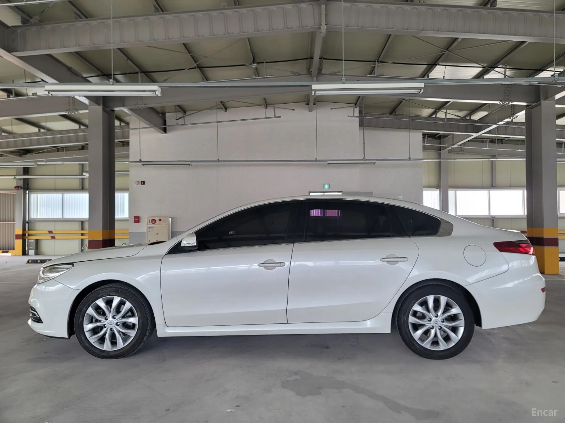 Renault Korea (Samsung) SM7 превью 20