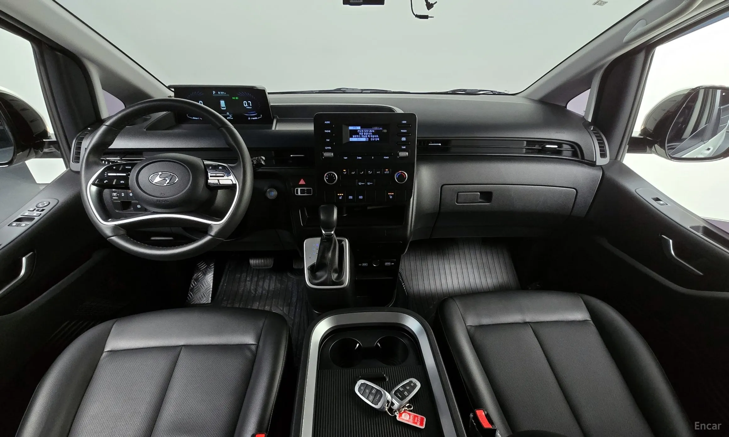 Hyundai Staria превью 4