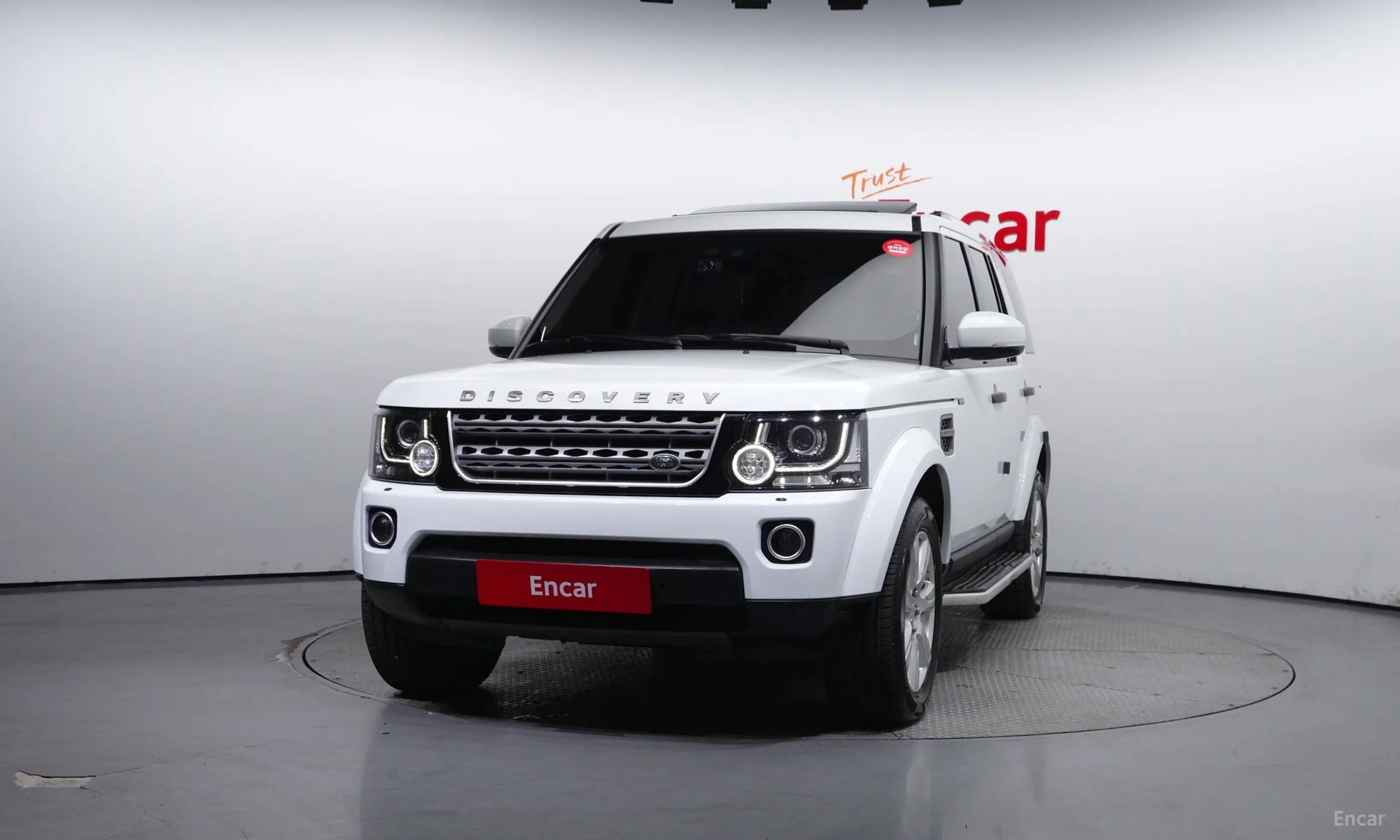 Land Rover Discovery 4 превью 2