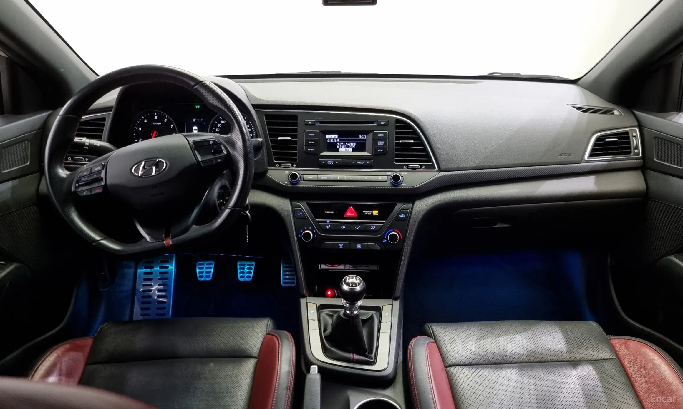 Hyundai Avante AD превью 4