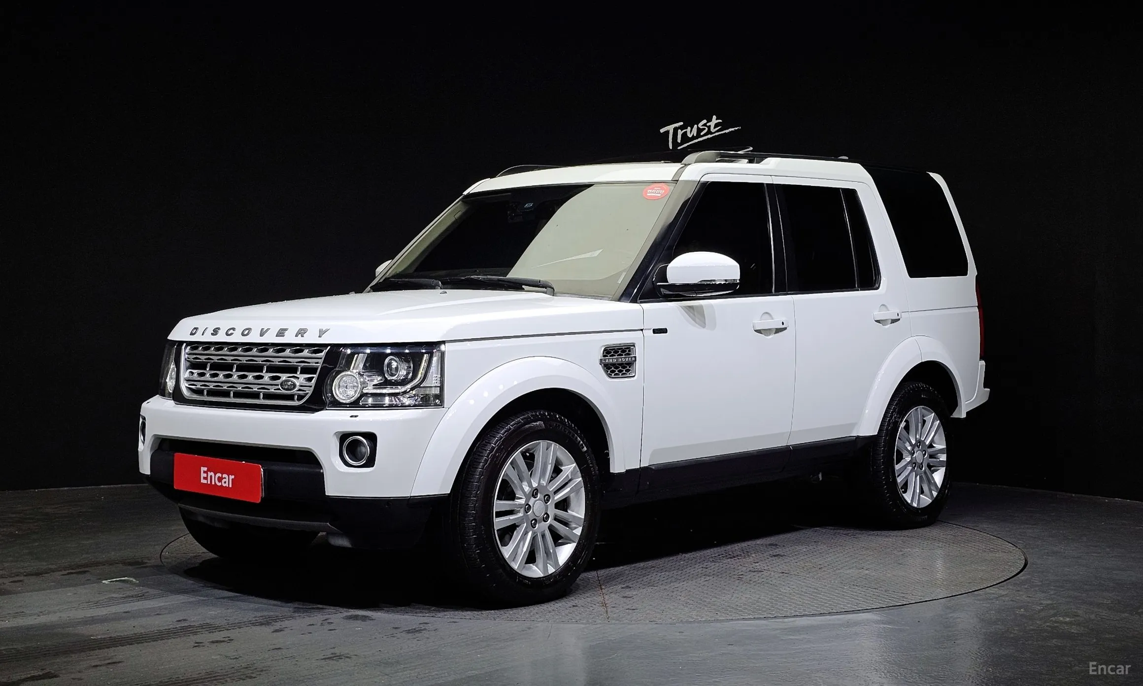 Land Rover Discovery 4