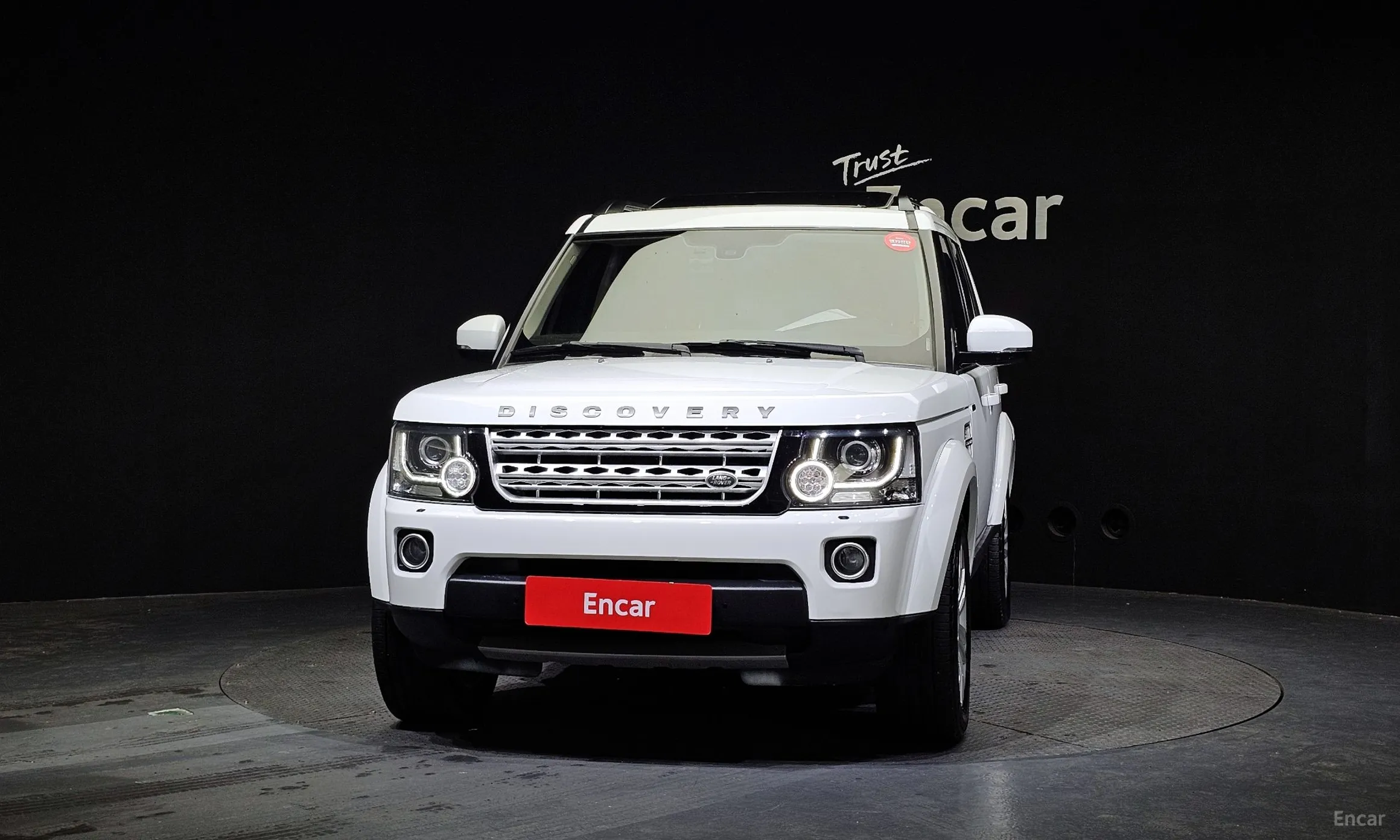 Land Rover Discovery 4
