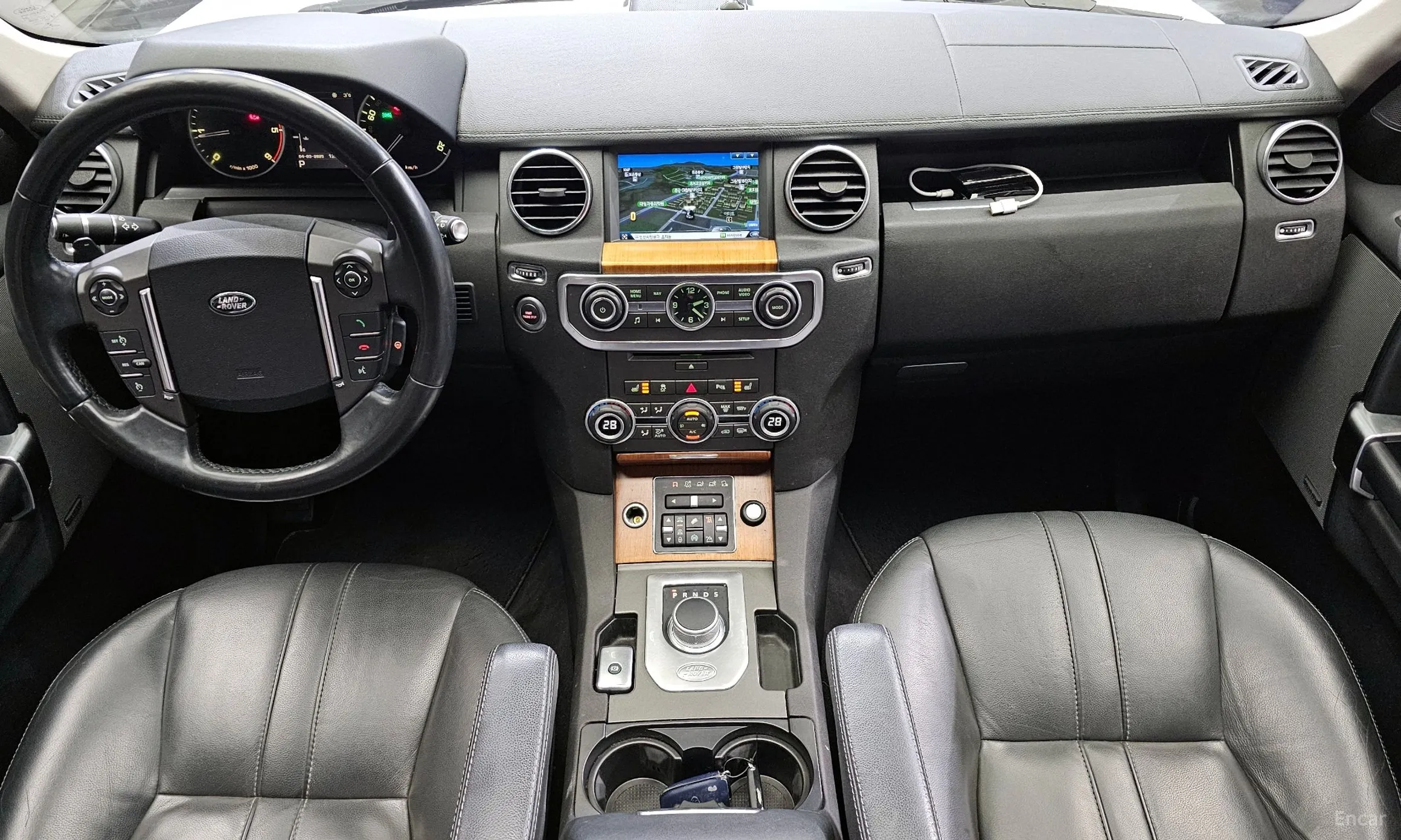 Land Rover Discovery 4 превью 4