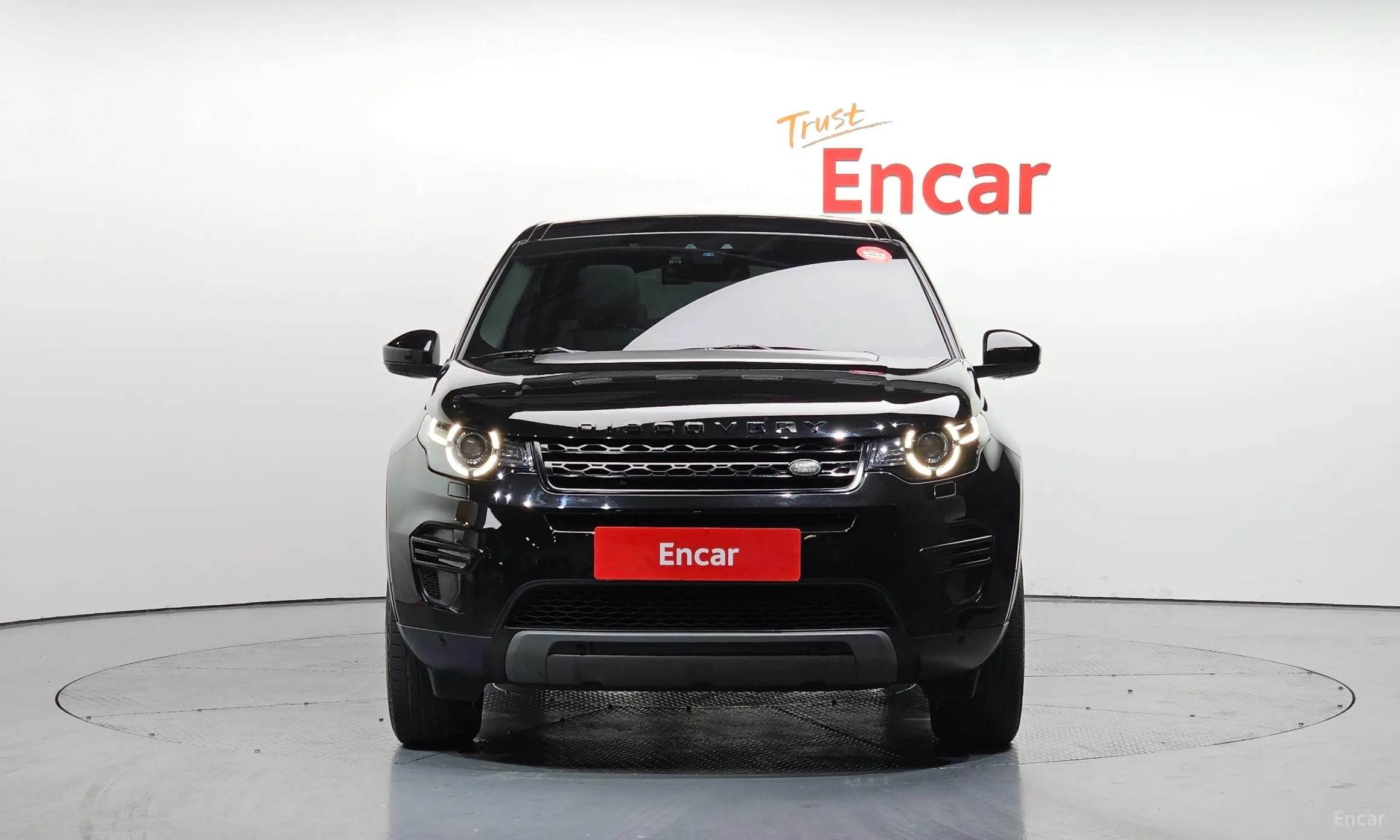 Land Rover Discovery Sports превью 2