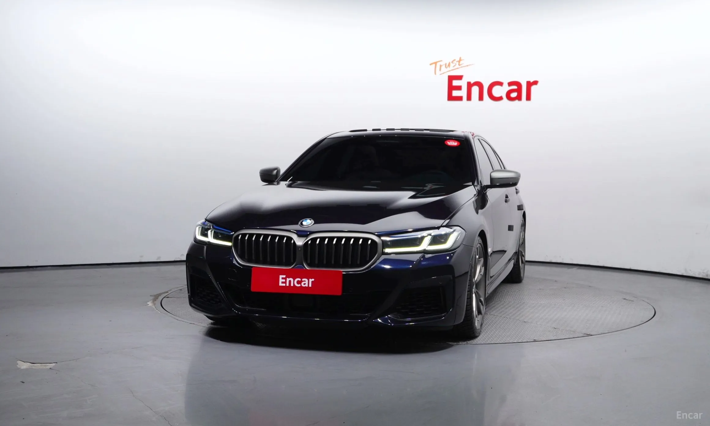 BMW 5 Series (G30) превью 2