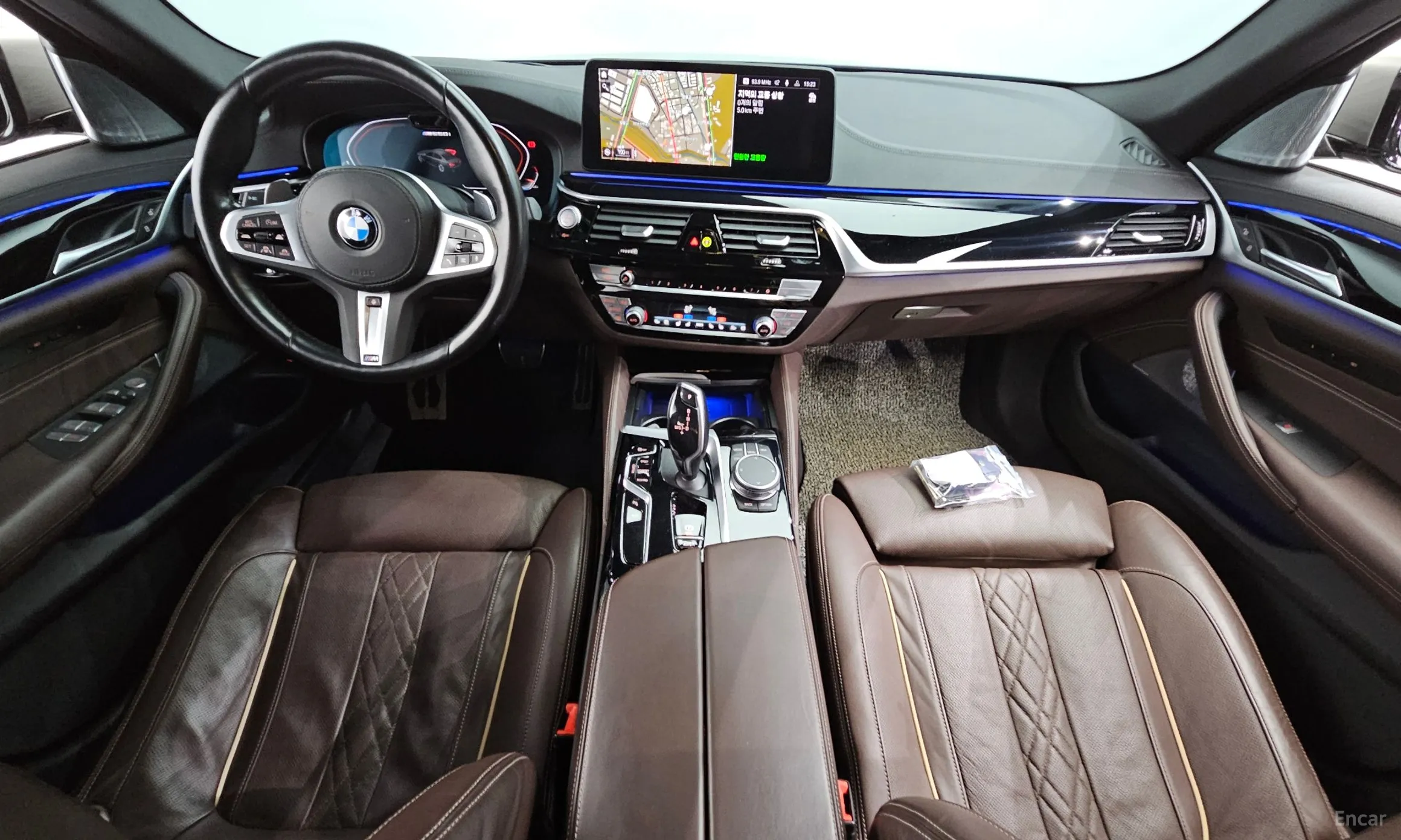 BMW 5 Series (G30) превью 4