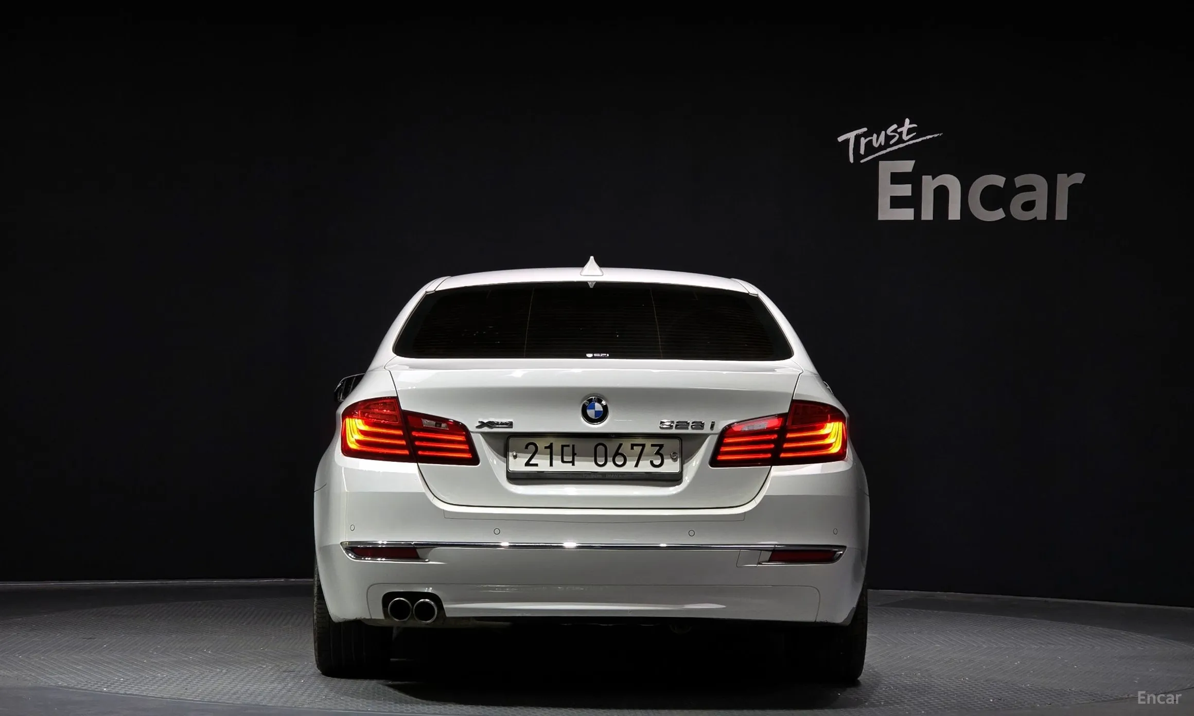 BMW 5 Series (F10) превью 3