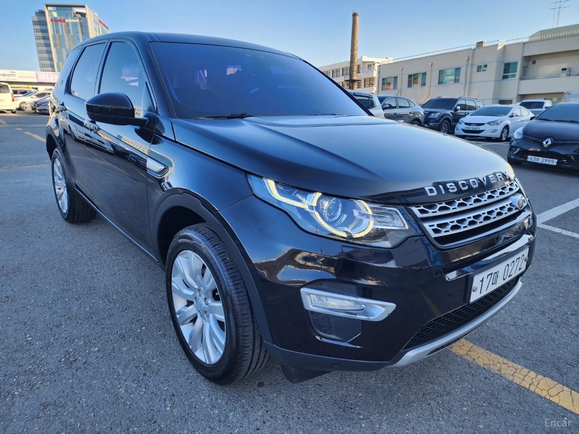 Land Rover Discovery Sports превью 2