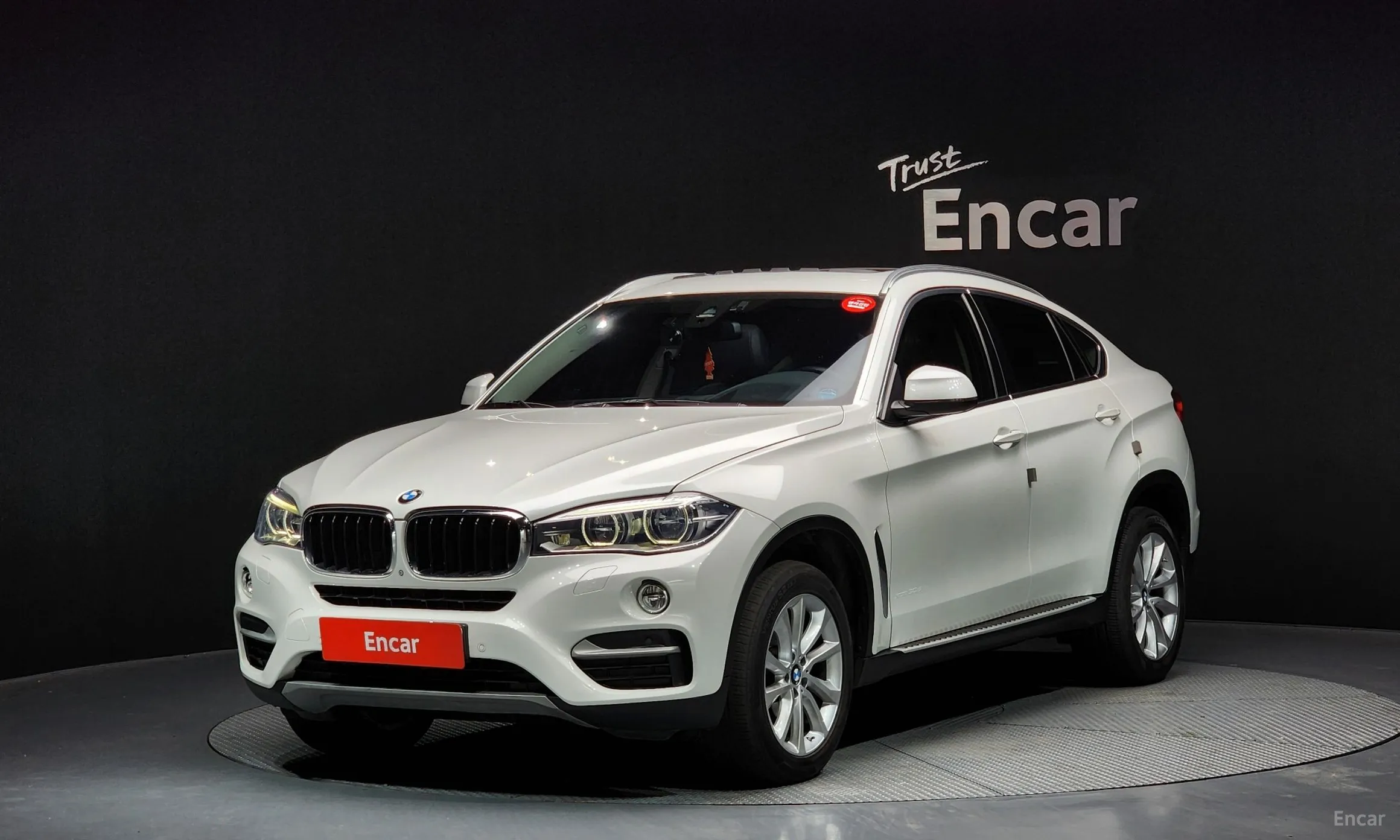 X6 (F16)